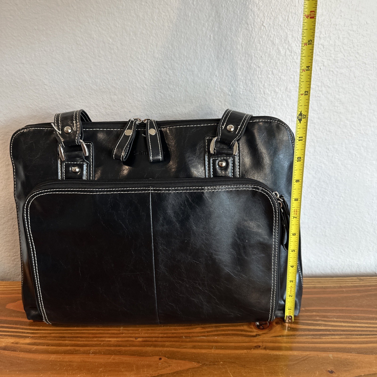 Samsonite Black Leather Zip Cushioned Laptop/Tablet Handbag