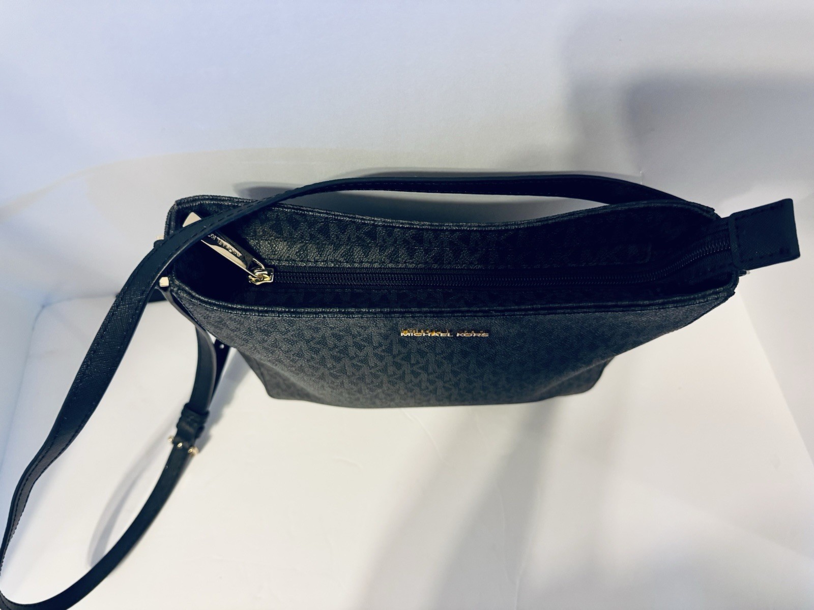 Michael Kors Tote Jet Set Medium Gray Tote Signature Leather NWT