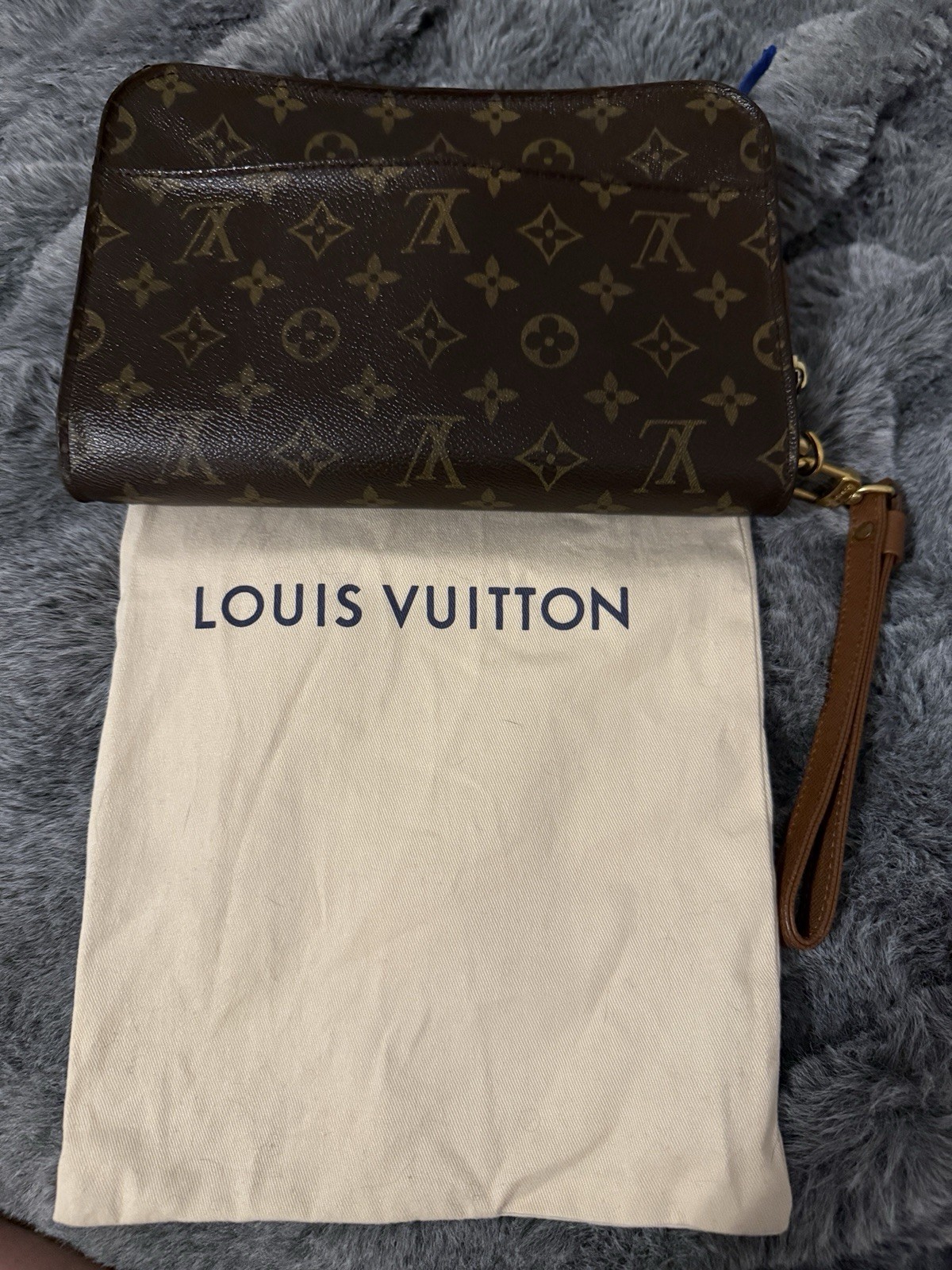 Auth Louis Vuitton Orsay Monogram Clutch – Excellent Condition
