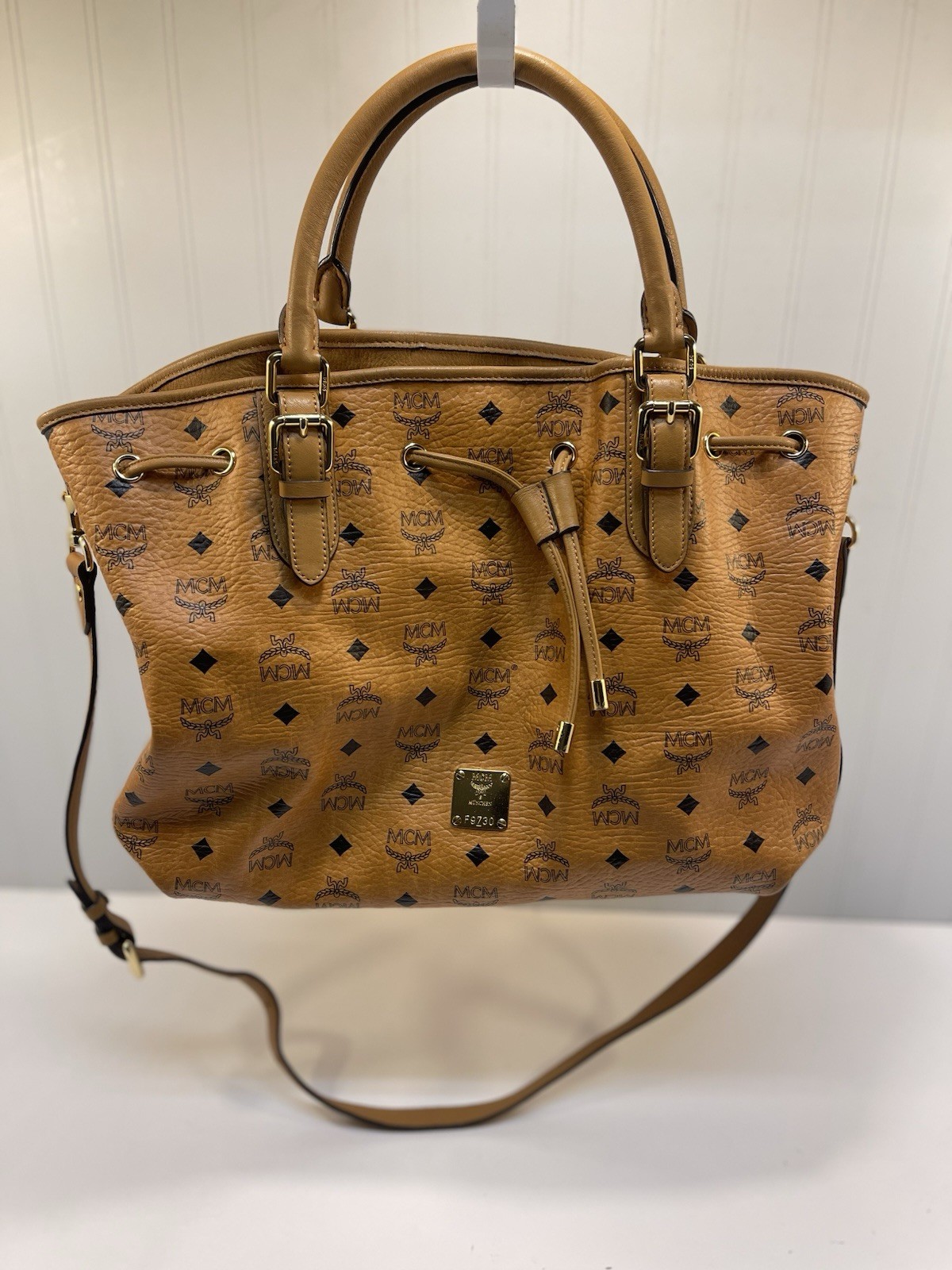 MCM Bucket Bag Brown Leather Heritage Drawstring Handbag Cognac Visetos 2-way
