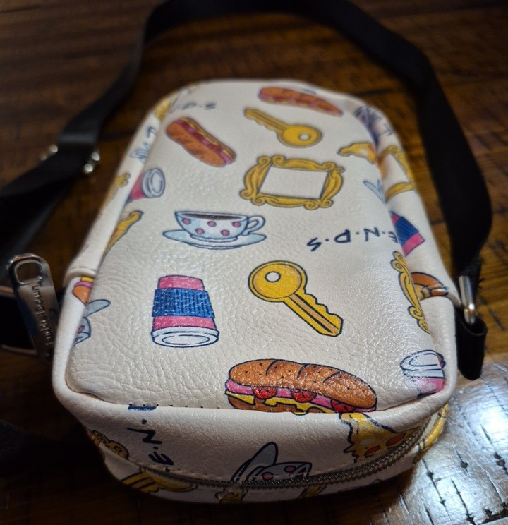 FRIENDS TV Series CROSSBODY BAG BUCKLE DOWN PURSE Allover Print Coffee Cups Keys