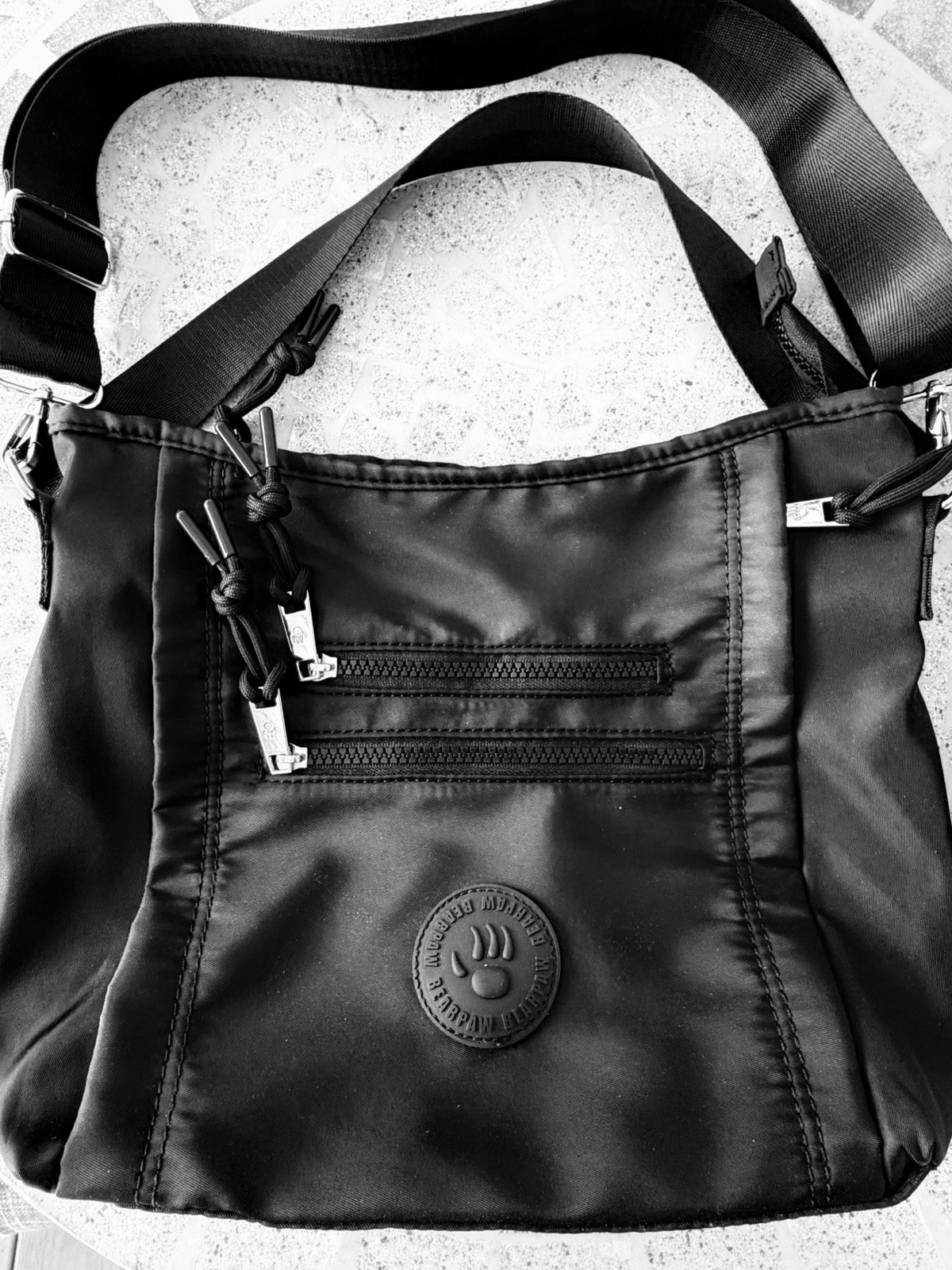 BEARPAW Women’s Black Crossbody Bag Adjustable Strap Zip Pockets Silver Hardware