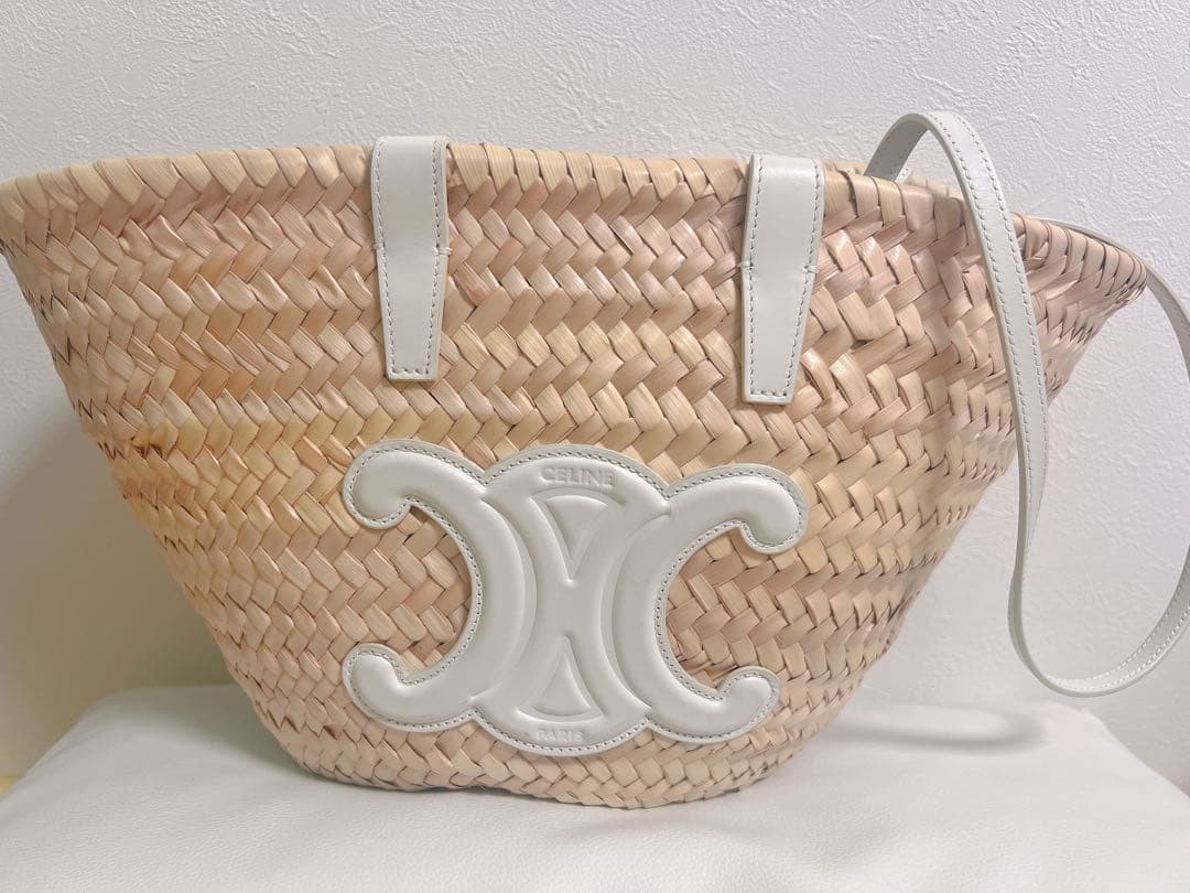 Excellent Condition CELINE Pannier Basket Bag Triomphe White