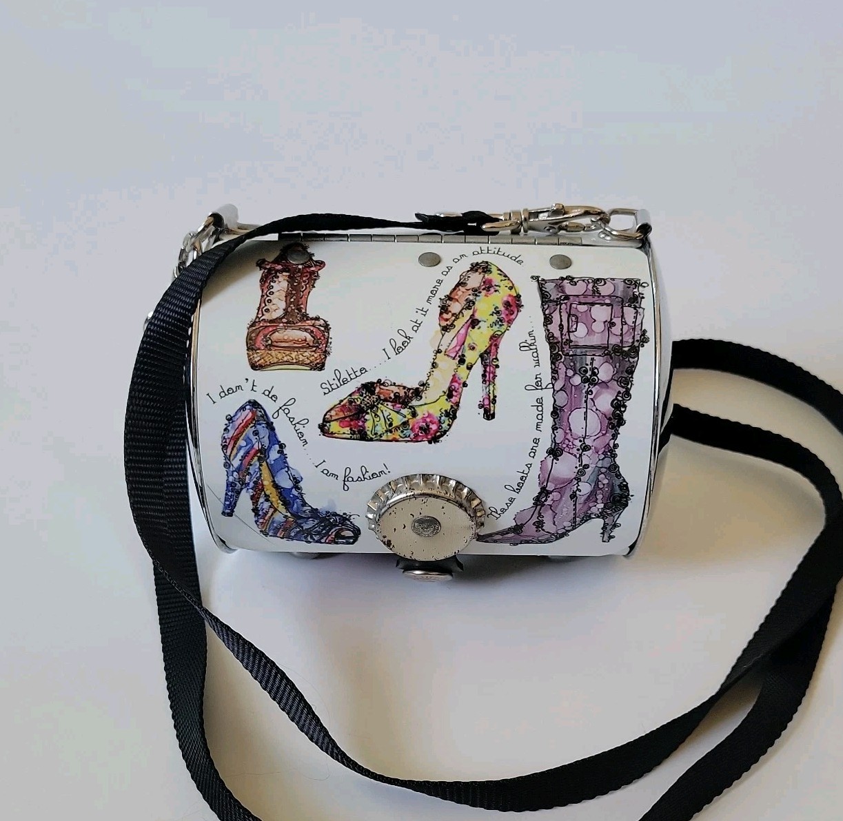 Little Earth Vintage Shoe Print Metal Purse Hard Shell 2006