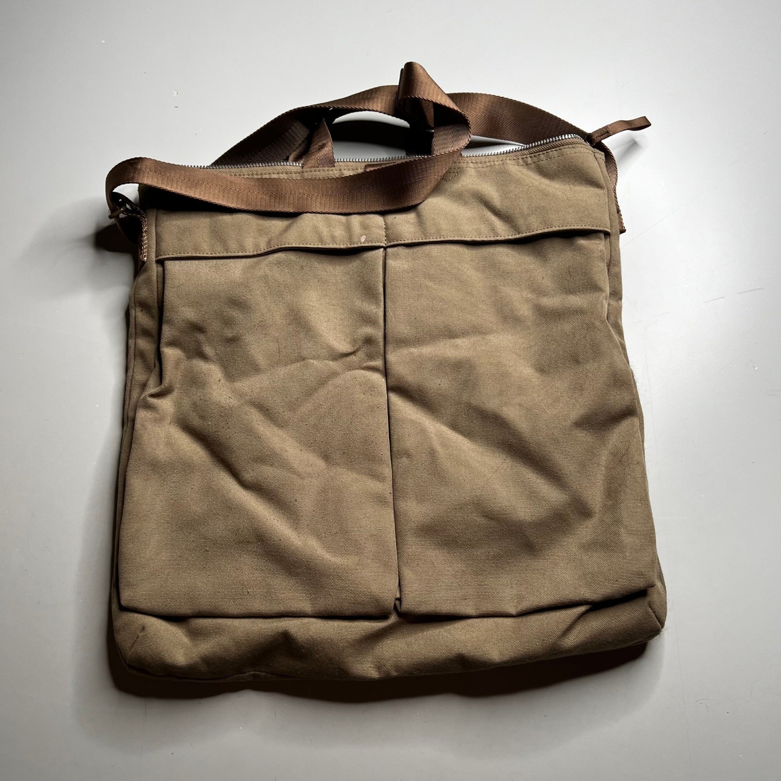 Everlane Canvas Tote Bag Tan Khaki Crossbody Shoulder Bag Zip Top Utility Pocket