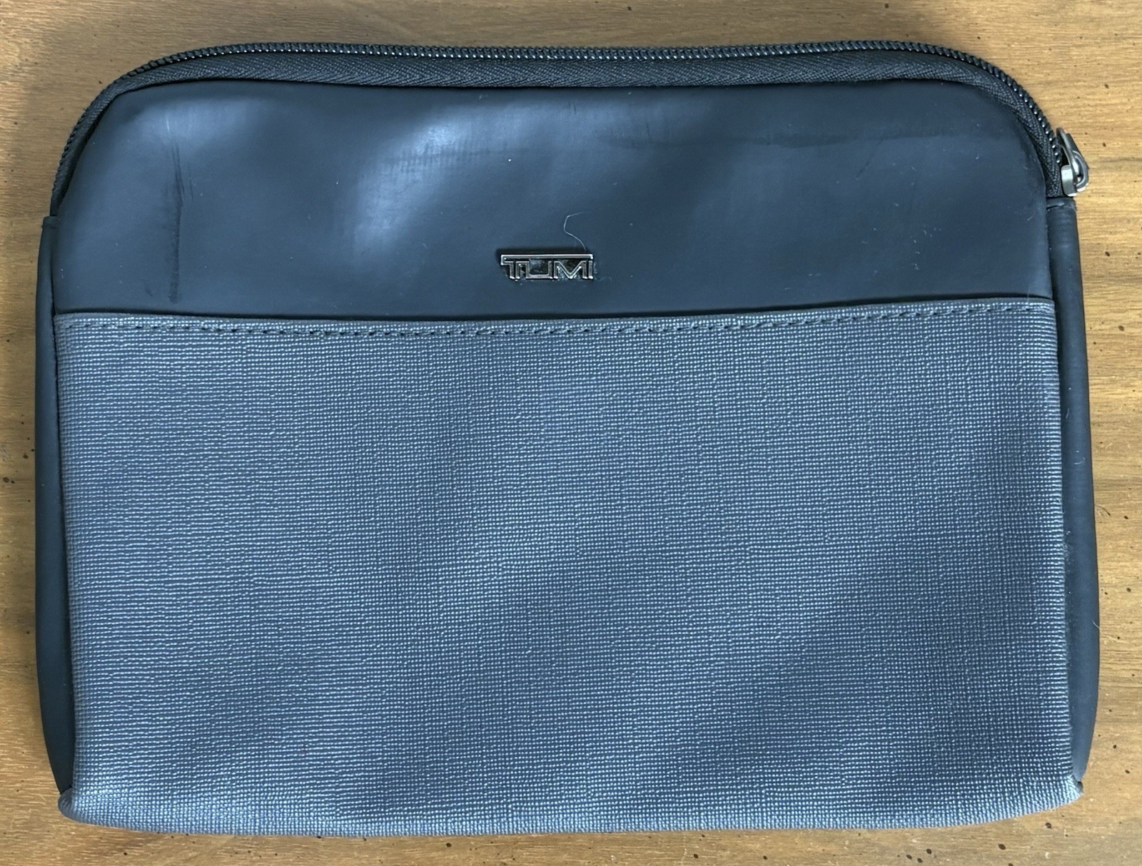 Tumi For Delta Zip Travel Pouch Cosmetic Beauty Bag Toiletries Two Tone Gray