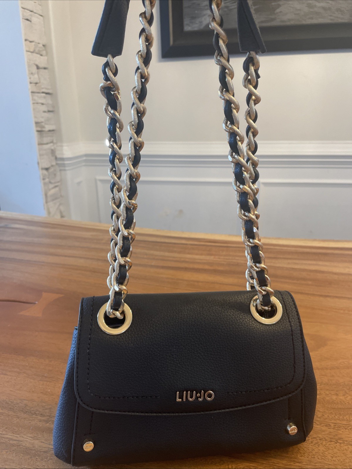 Liu Jo Black Leather Crossbody Shoulder Bag with Gold Chain