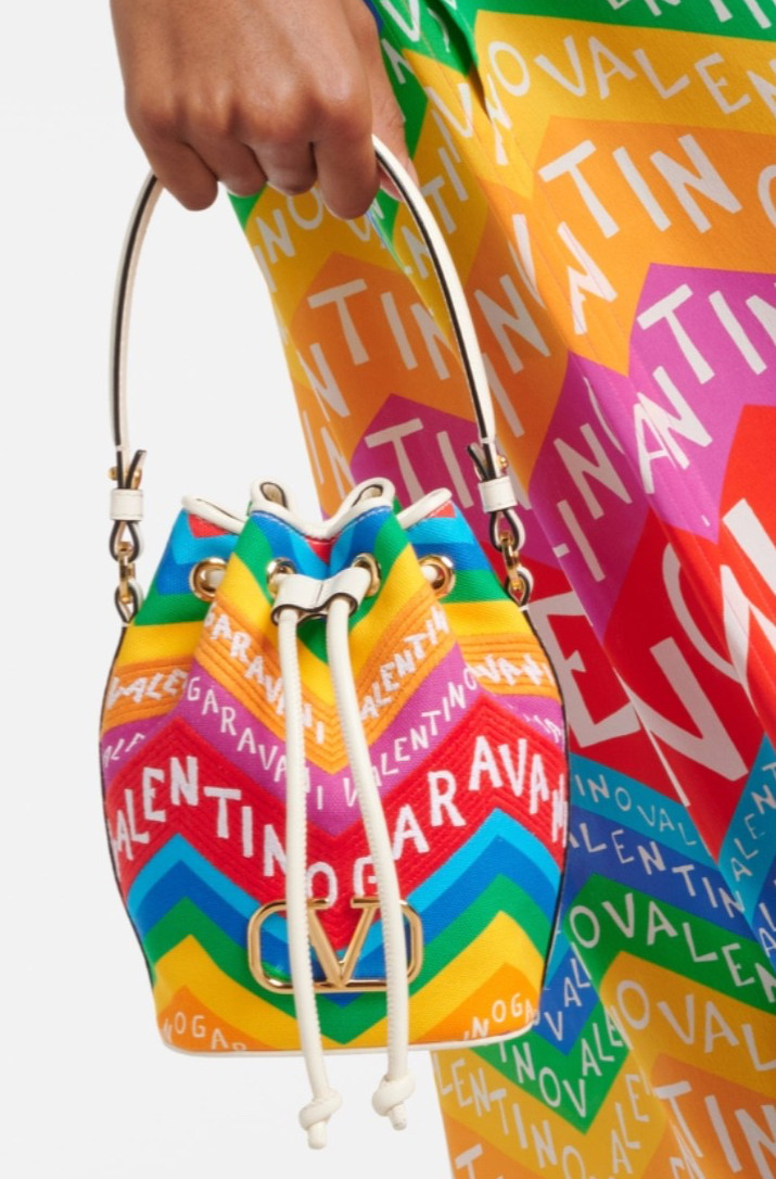 $1750 VALENTINO “Escape” VLogo Mini canvas bucket bag – Chevron24 Rainbow print