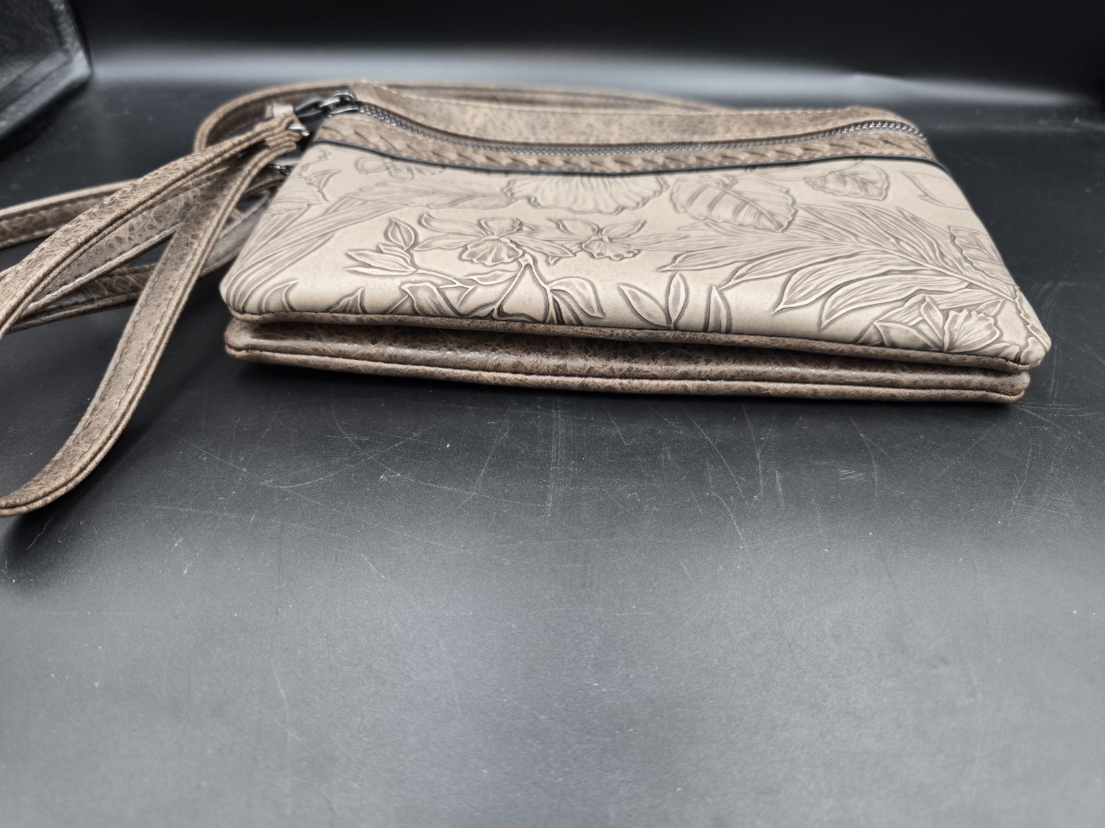 Un-Branded Leaf Embossed Wristlet/Crossbody Purse