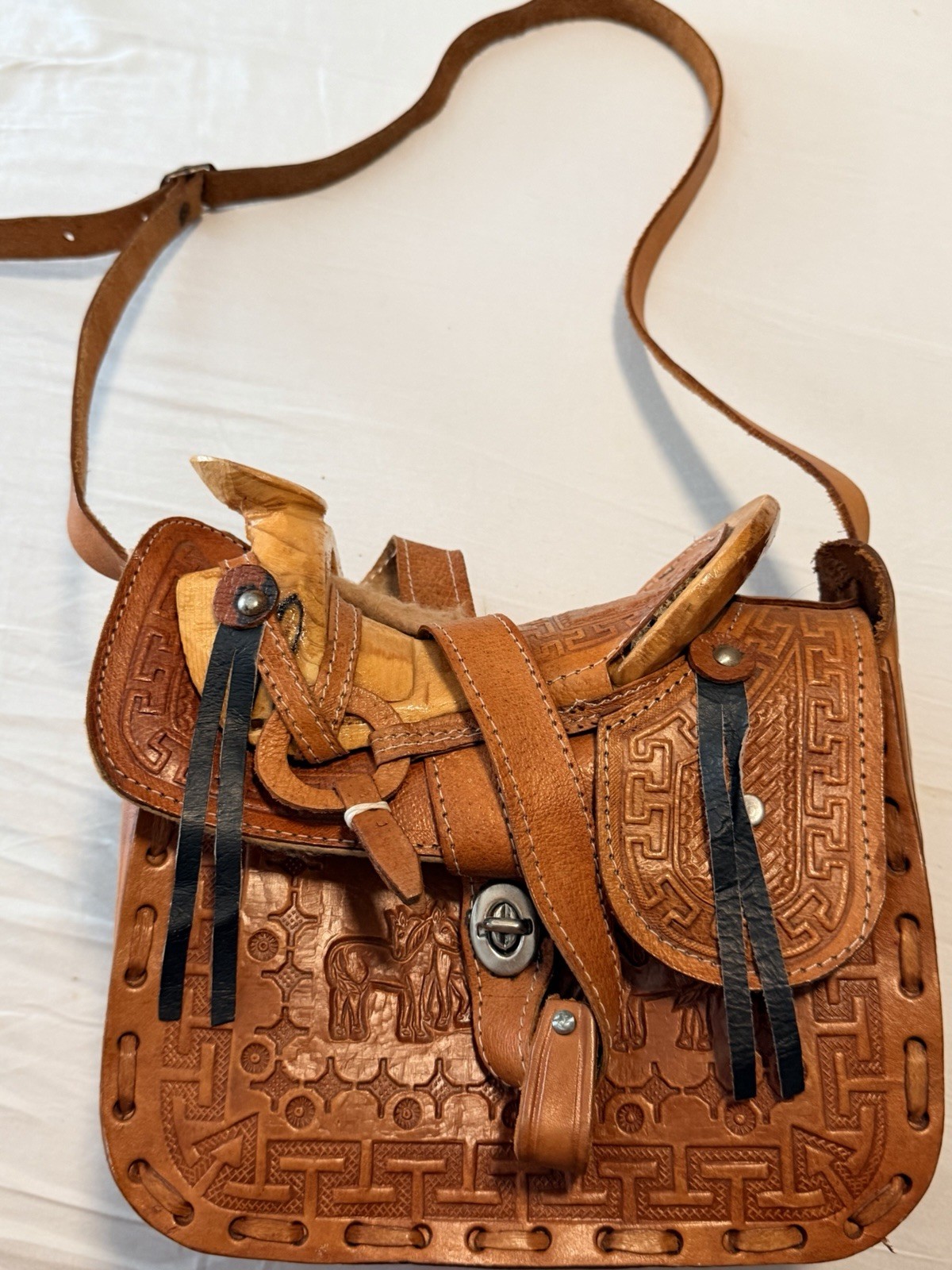 Vintage Handmade hand Tooled Mexican Leather Saddle Shearling Shoulder Bag purse