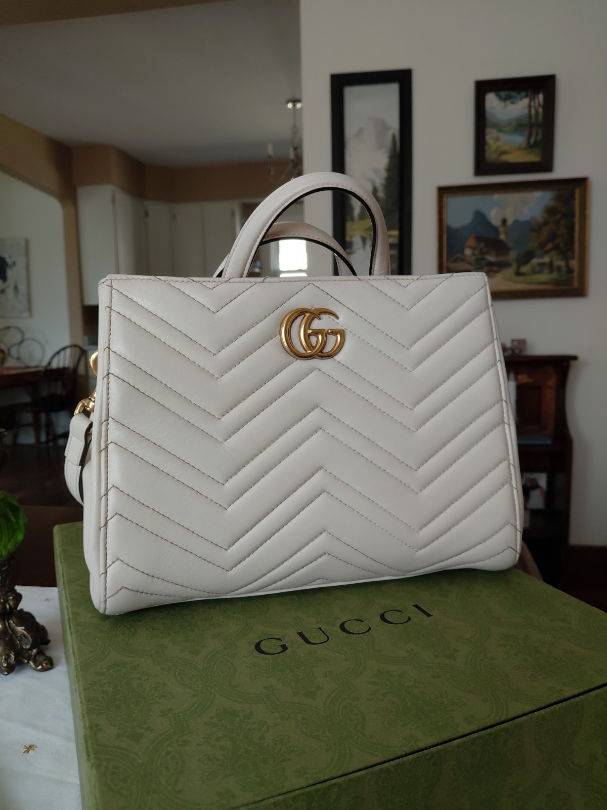 Gucci GG Marmont Matelasse Tote Medium White Leather Ivory Box Bag