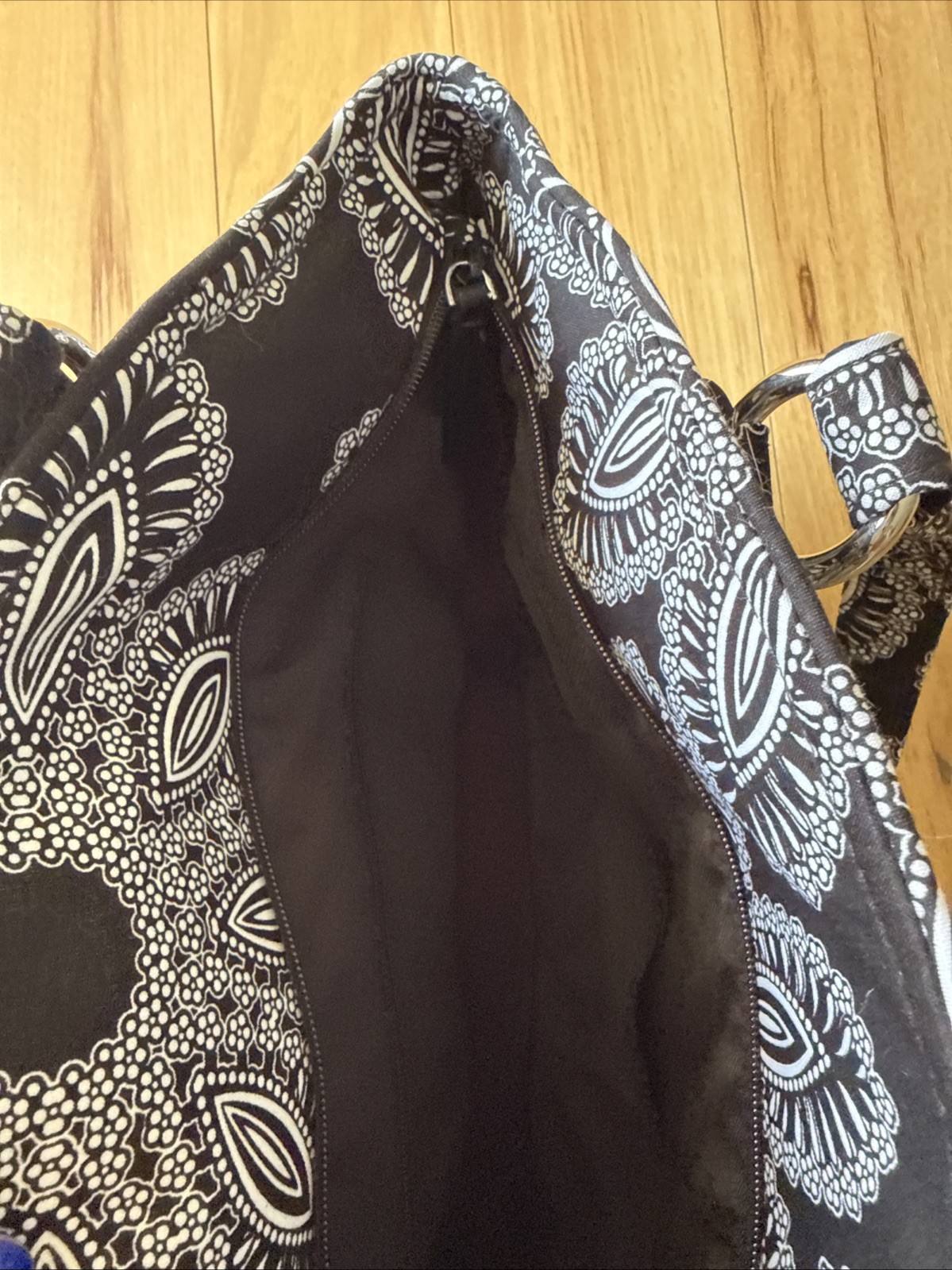 RARE Vera Bradley Blanco Bouquet Tote Medium Paisley Floral Carry Bag Quilted