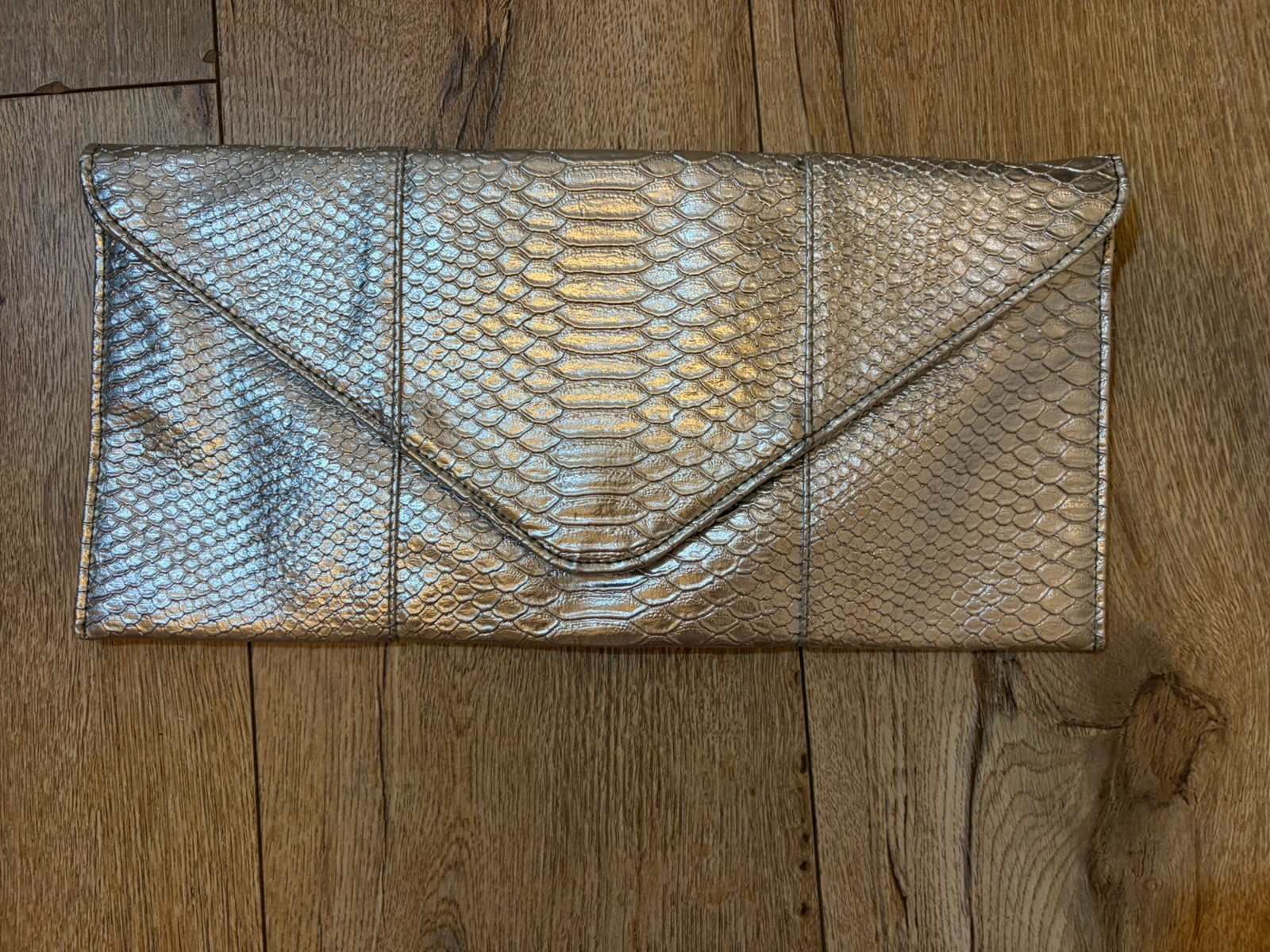 Urban Expressions Silver/Pewter Snakeprint Clutch Vegan leather