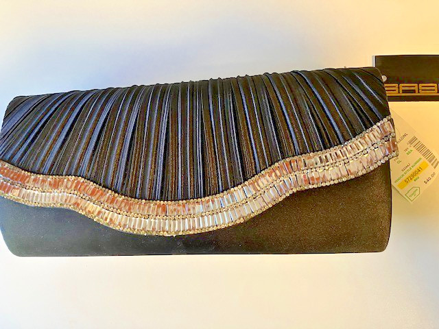 New Sasha Black Moderate Tradional Clutch Purse
