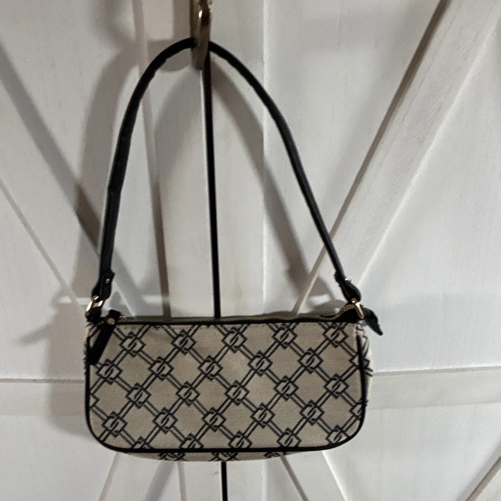 Primark Beige Black Geometric Shoulder Bag Zip Top Lined Inner Pockets Gold