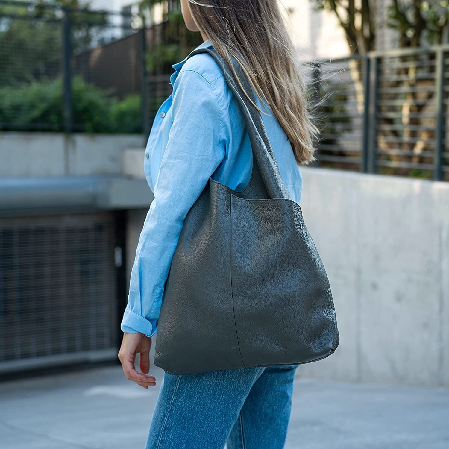 Women’s Tote bag/Ladies Purse/Travel Shopping Bag Hobo type Carry Shoulder Bag