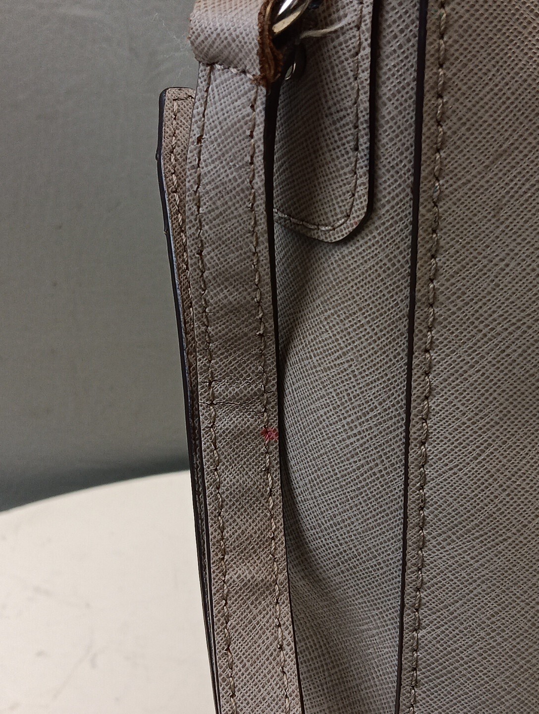 Michael Kors Purse Clay Gray Saffiano Leather Cross Body Bag W Charm Logo