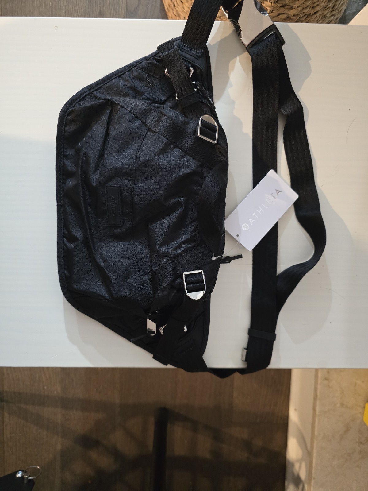 Athleta NWT Excursion Large Belt Bag‎ Black Nylon Fanny Pack Waist Sling Purse