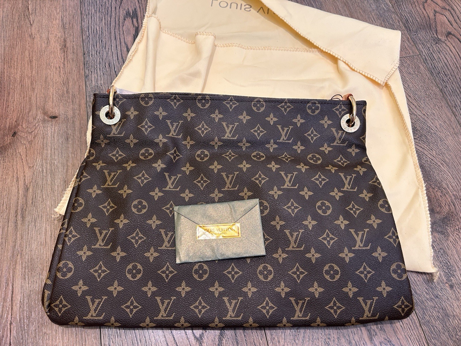 Louis Vuitton Artsy Shoulder Bag MM Brown Canvas