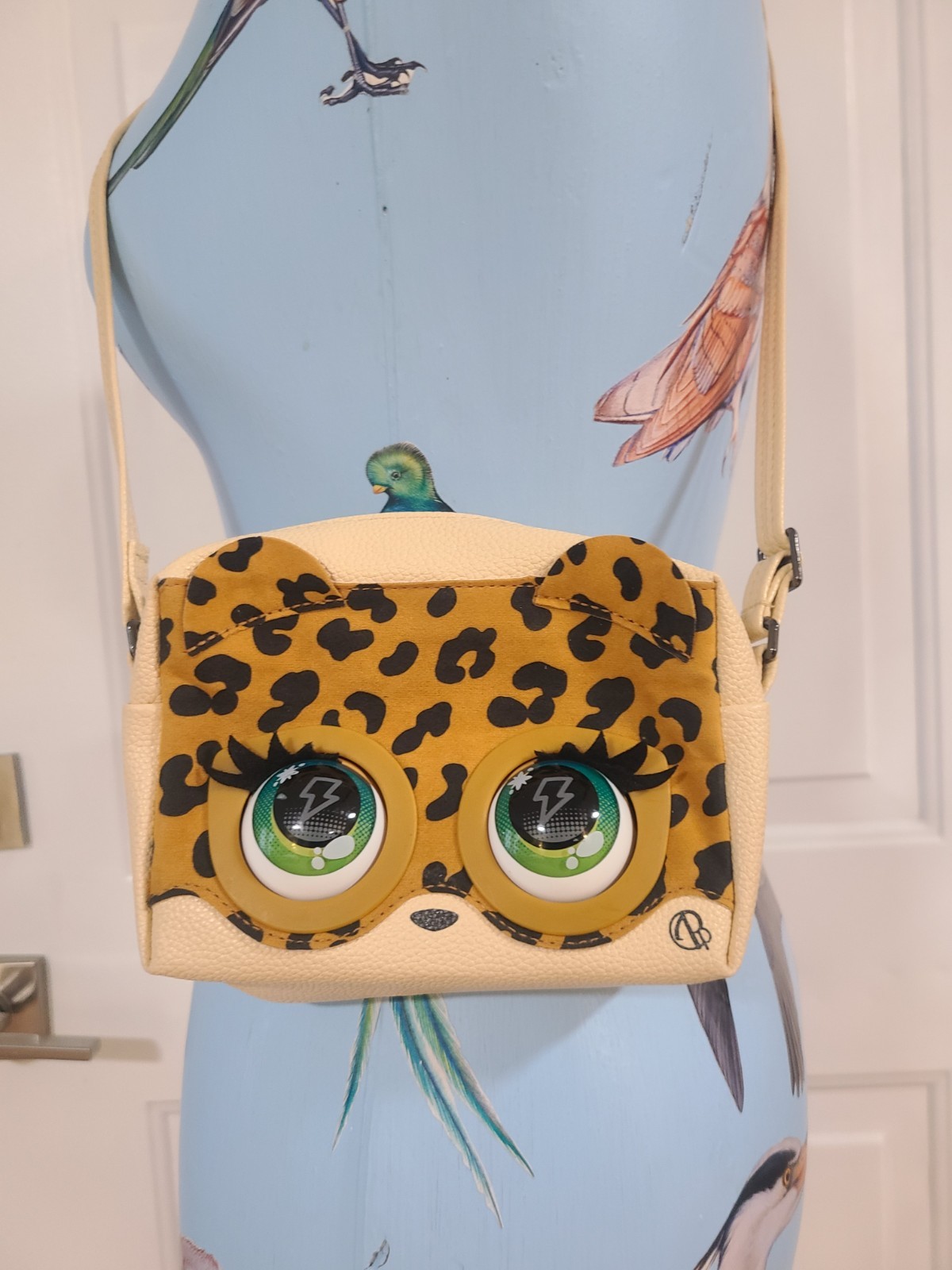 PURSE PETS Kitten Cat Crossbody Bag Novelty Purse Adjustable Strap Electric Eyes