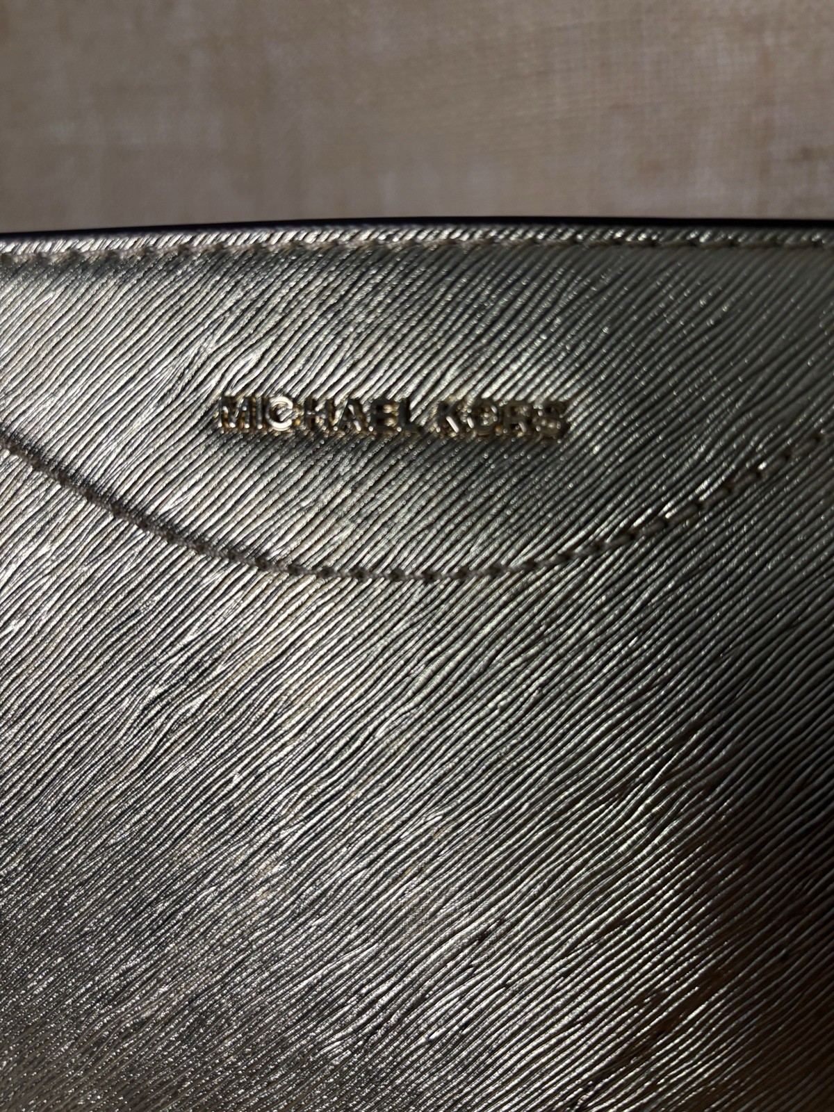 NWT Michael Kors Taryn Large Metallic Tote Pale Gold Signature Side Pannels