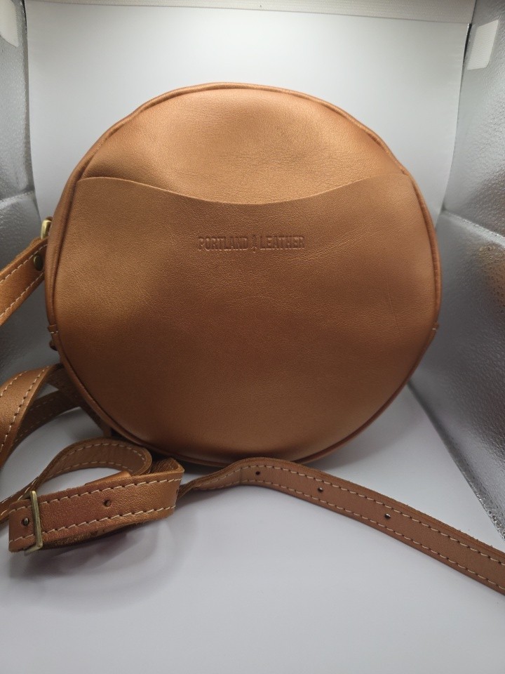 NWOT Portland Leather Large Circle Crossbody Bag ~Hava(na) Round Zip Fairy Core