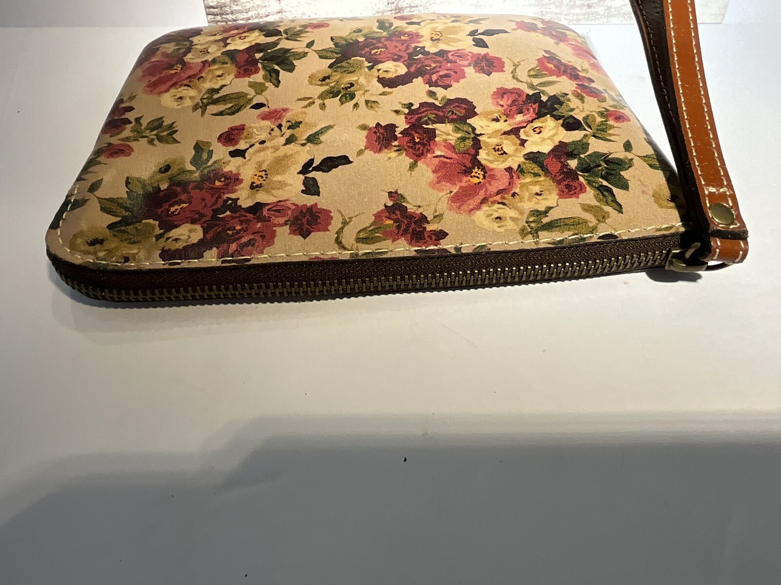 Patricia Nash Small Wristlet Clutch Bag Cassini Antique Rose Floral 8.5×6.5 inch
