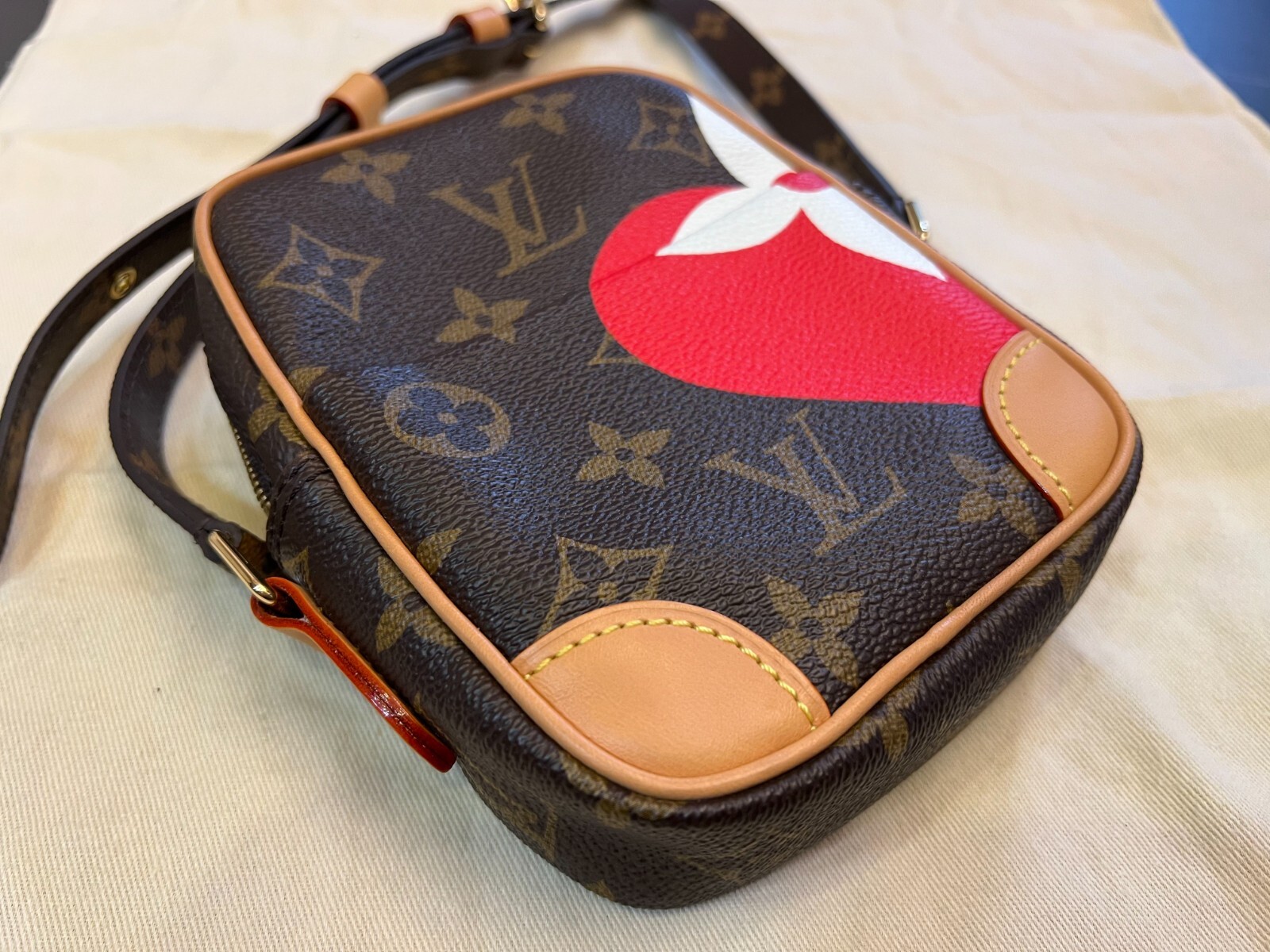 Authentic LOUIS VUITTON Game On Paname Set Bag