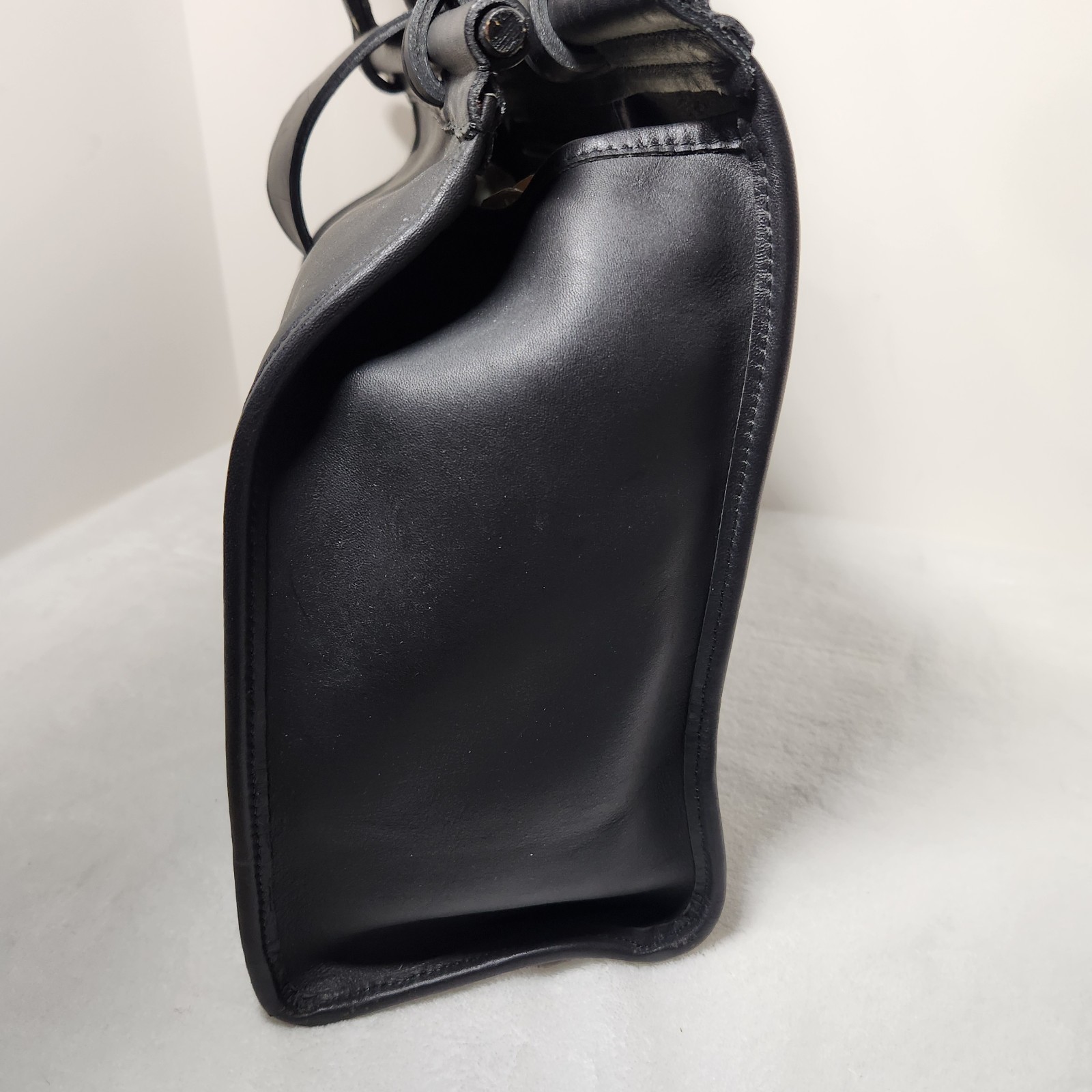 M London Leather Tote Bag Black Medium Neutral Travel Minimalist