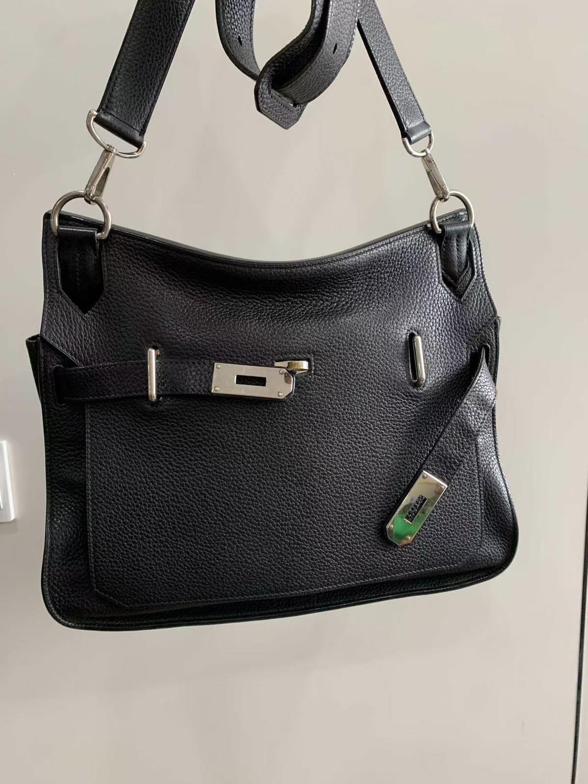 Auth Hermes Jypsiere 31 Noir Black Leather Silver Hardware Crossbody Bag