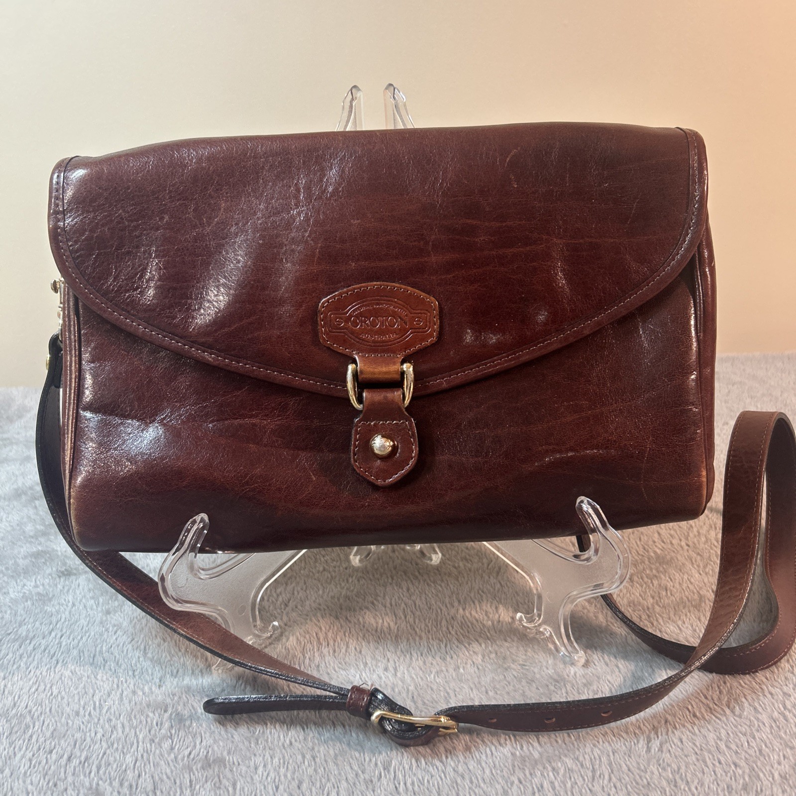 OROTON AUSTRALIA Brown Leather cowhide Crossbody Bag Or Clutch
