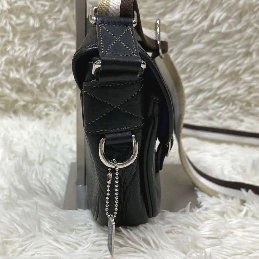 Authentic COACH Leather Shoulder Bag Black Blue 18cm x 22.5cm x 6cm Damaged Stra