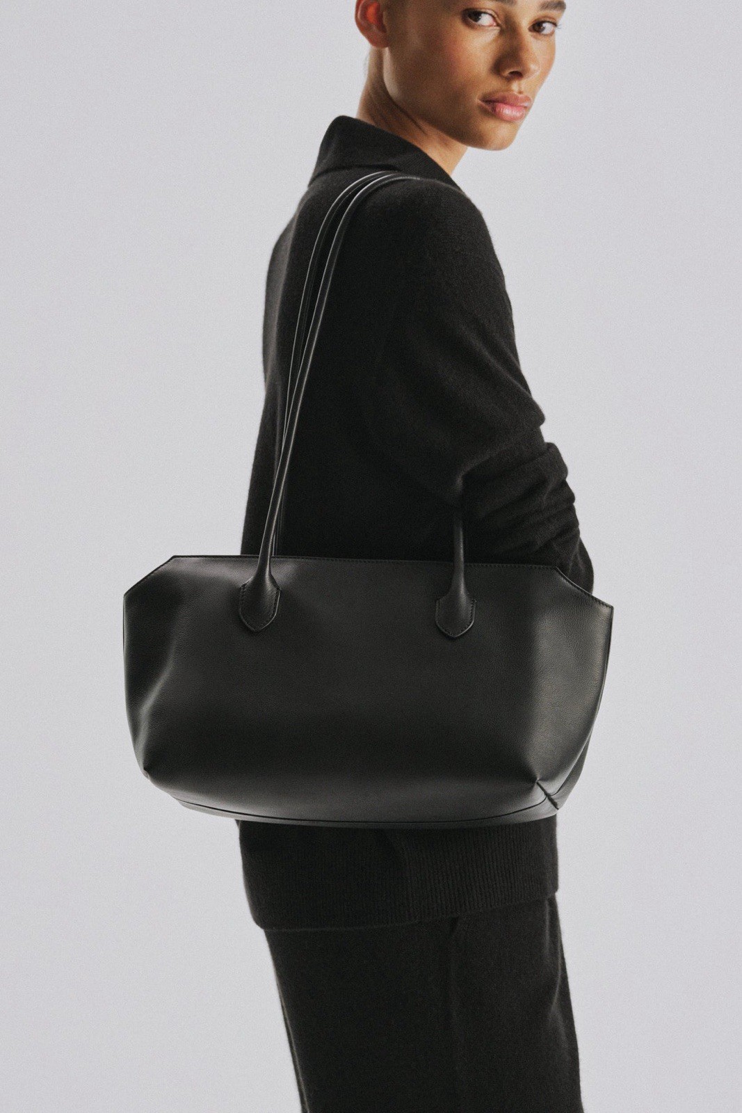 The Row Bag Terrasse Bag in Grain Black Leather Gold Zipper Pre-Owned MSRP $3500