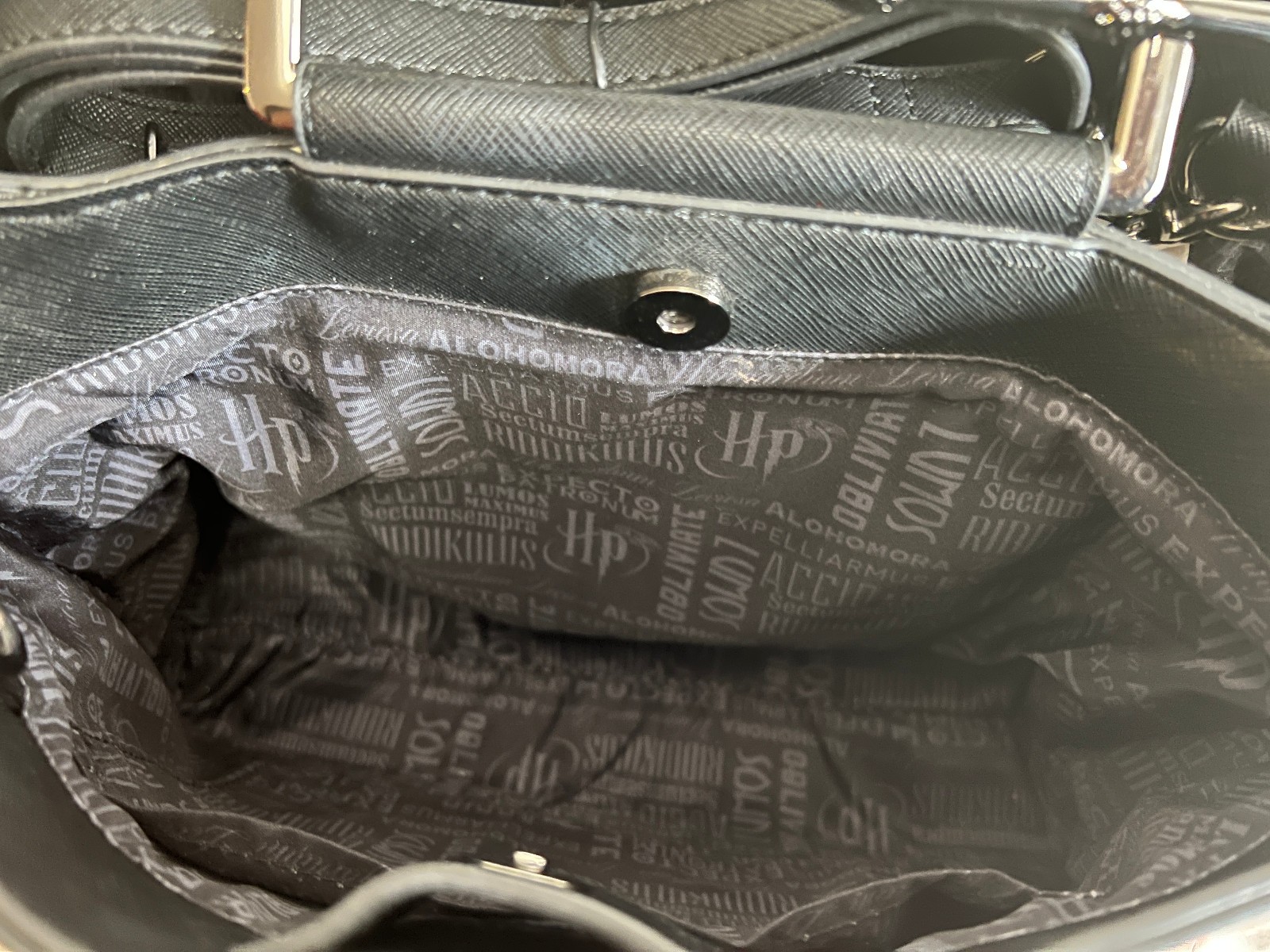 Loungefly Harry Potter Elder Wand Handbag – BoxLunch Exclusive