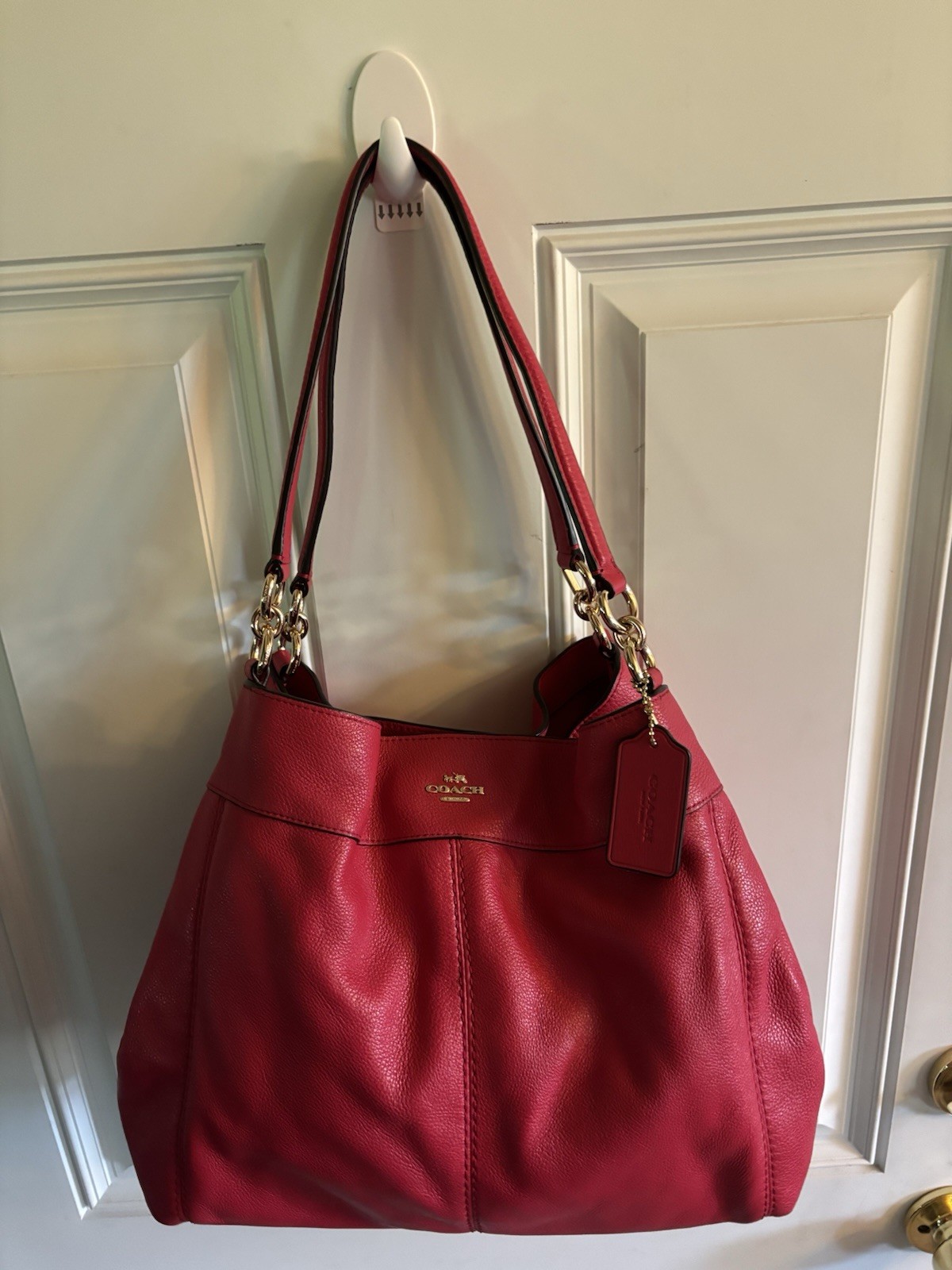 Coach Lexy Shoulder Purse Pebbled Leather Vibrant Raspberry Mint