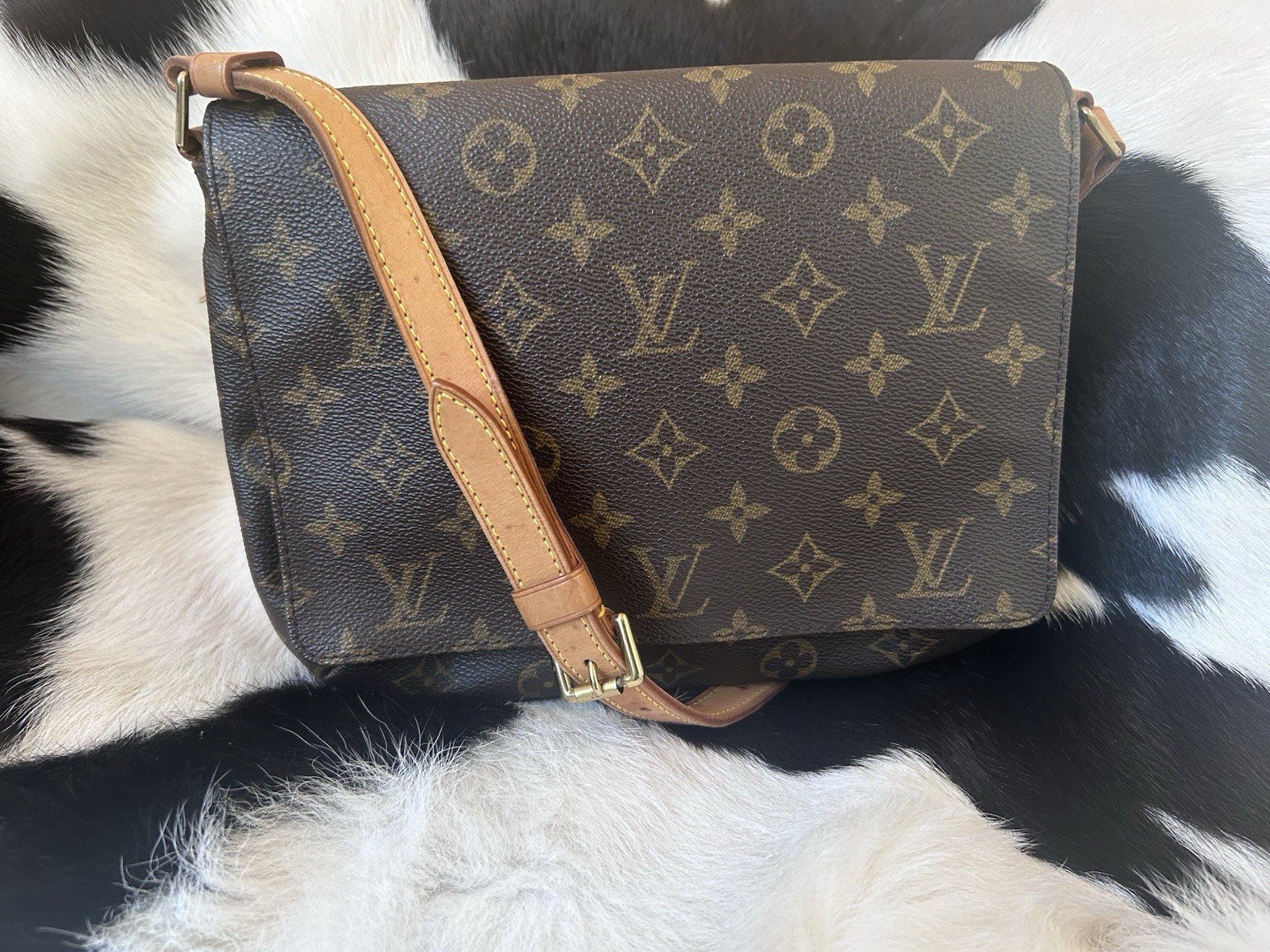 Louis Vuitton Musette Tango