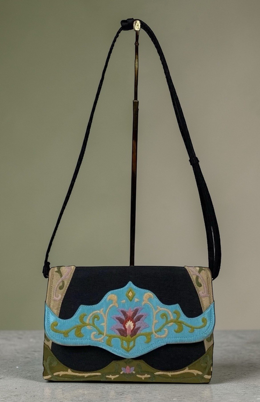Oovoo Satin & Silk Crossbody Shoulder Bag Hand Embroidered Floral Pattern