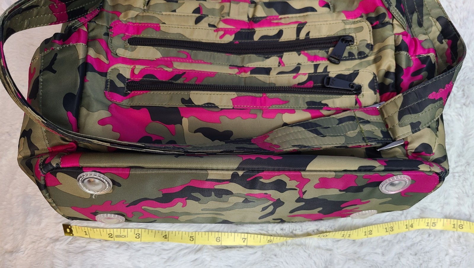 Lug Camper Purse/bag, Camo Green And Pink. Lots Of Pockets, Adjustable Strap