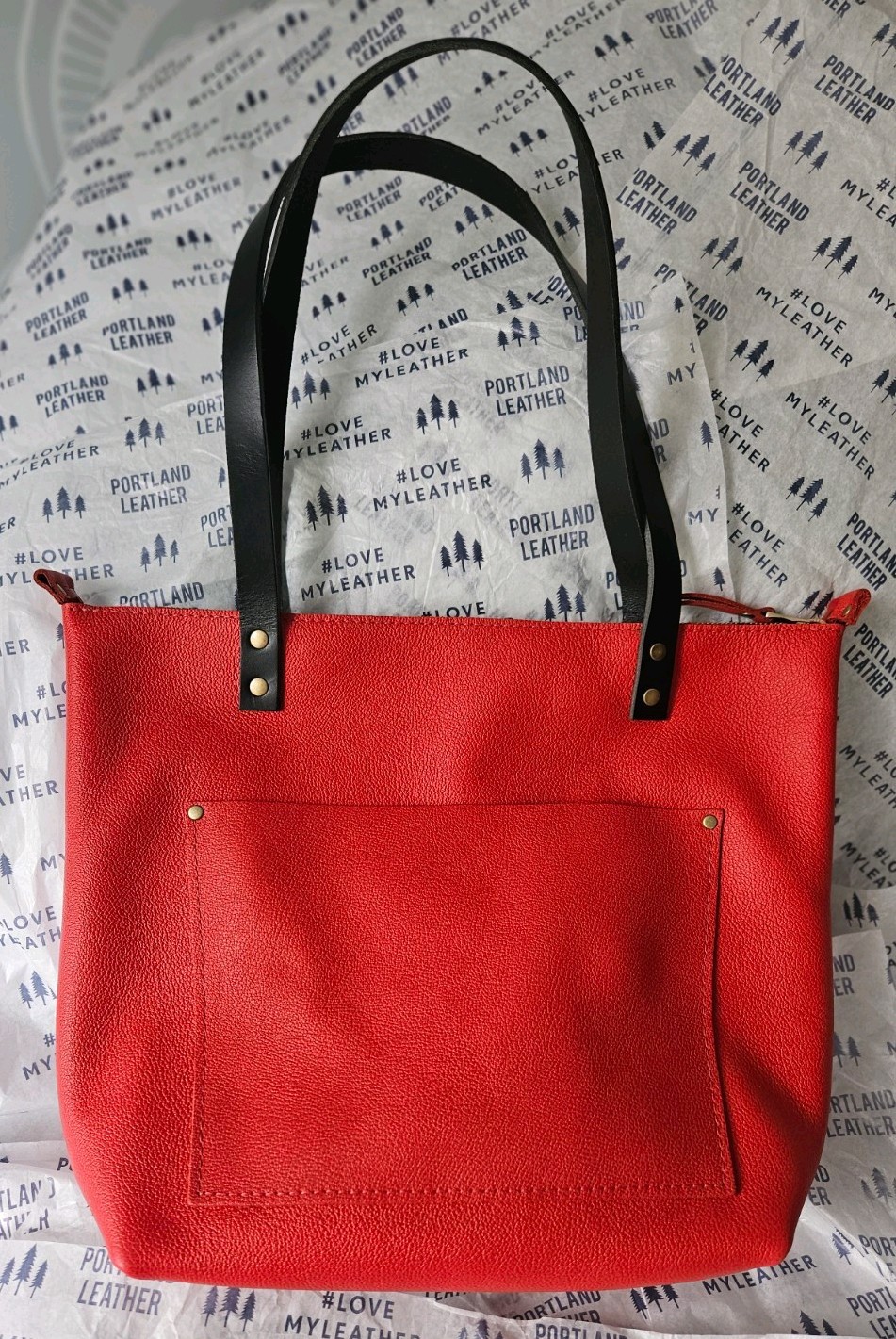 New Portland Leather Goods Medium Zip Tote – Poppy Red Pebbled