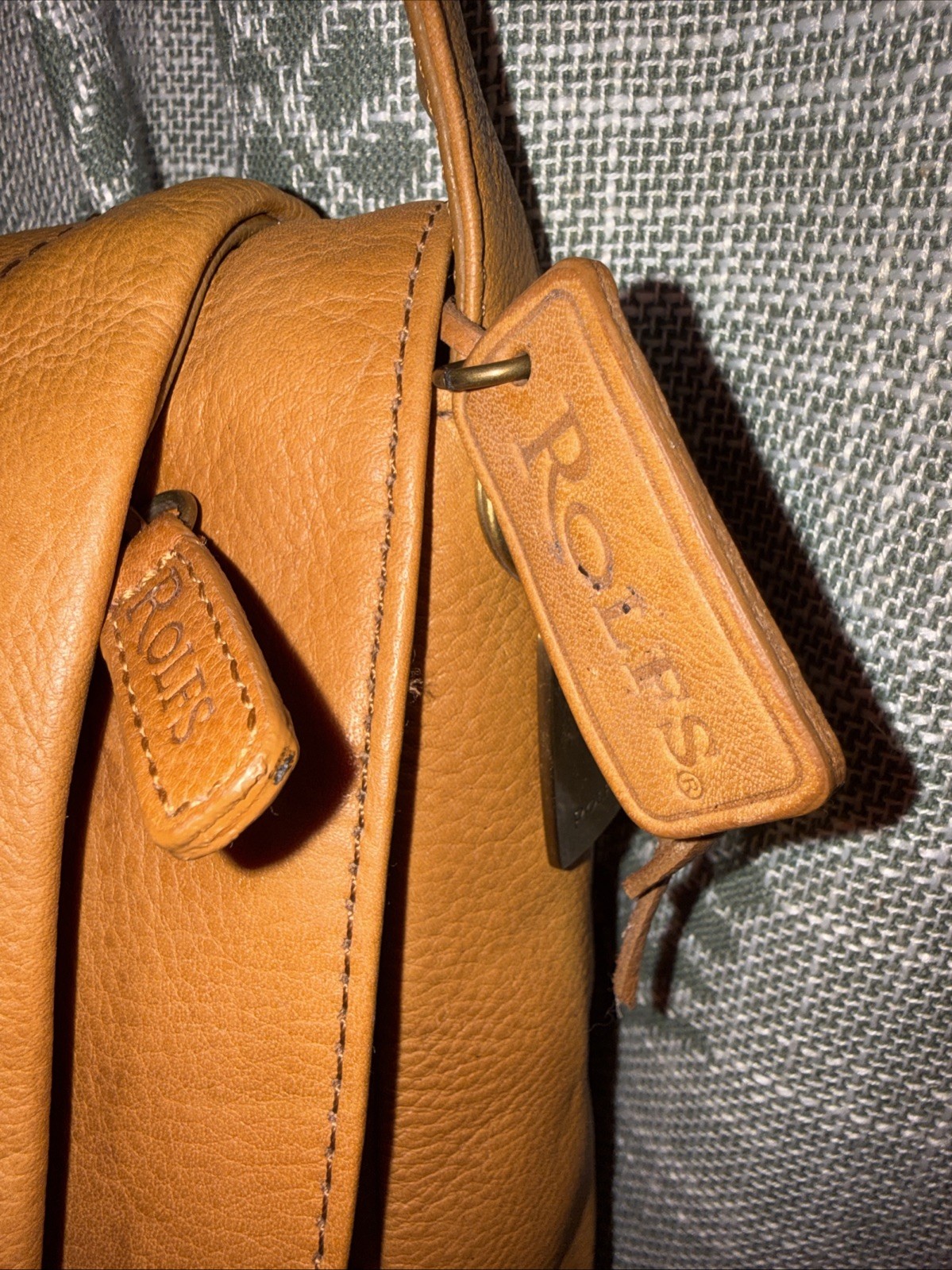 Vintage Tan Rolfs Genuine Leather Purse Shoulder Bag Flap Over Gold Accents