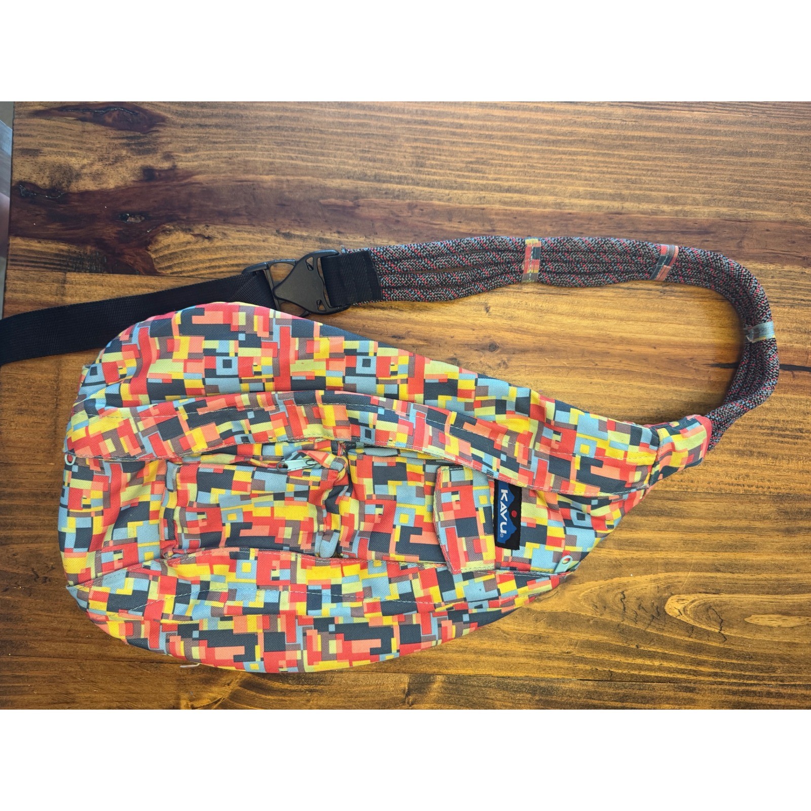 KAVU Rope Bag Sling Backpack Geometric Pixel Print Multicolor Canvas Crossbody
