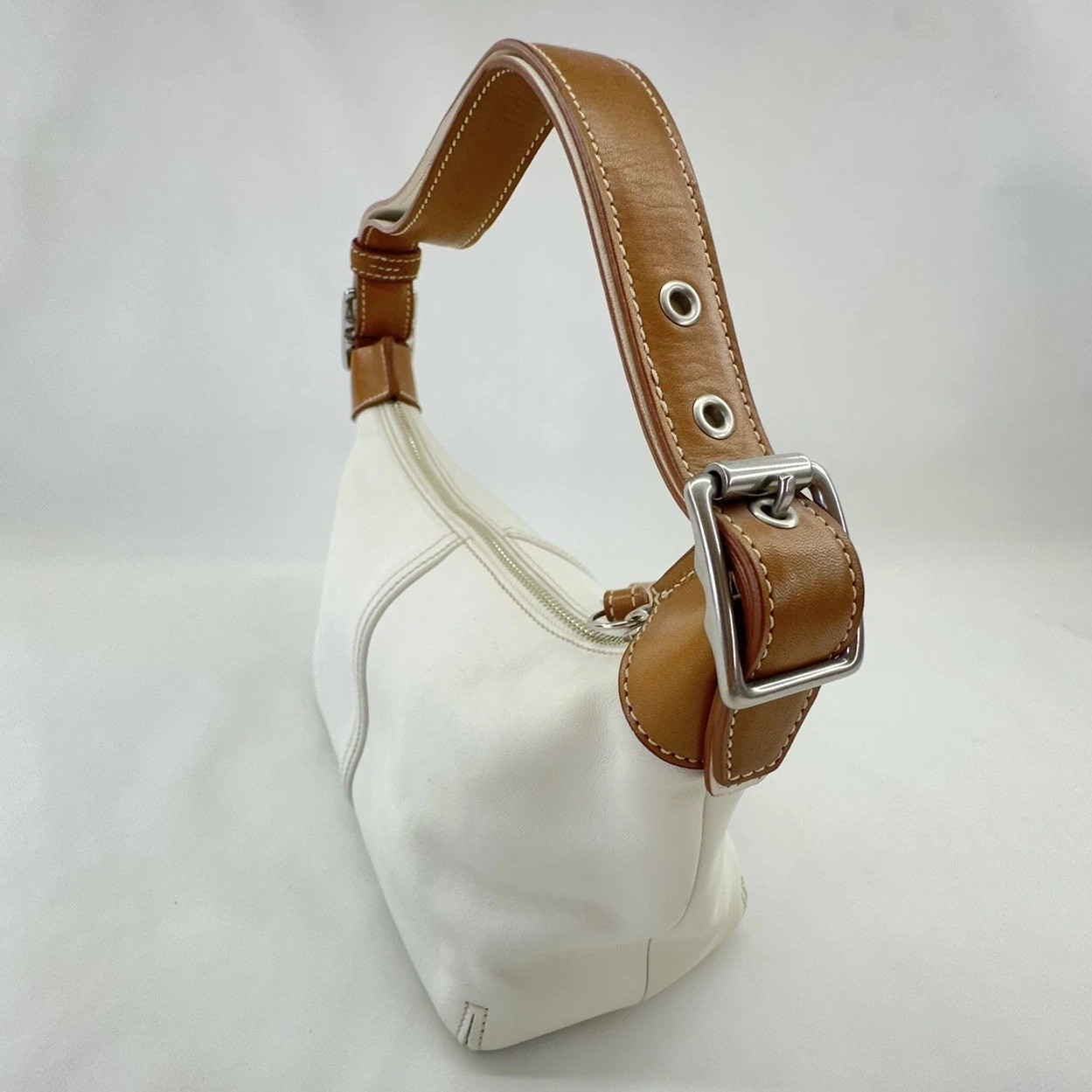 Coach Legacy Demi Hobo 9564 White Ivory Tan Leather Shoulder Bag Y2K Classic