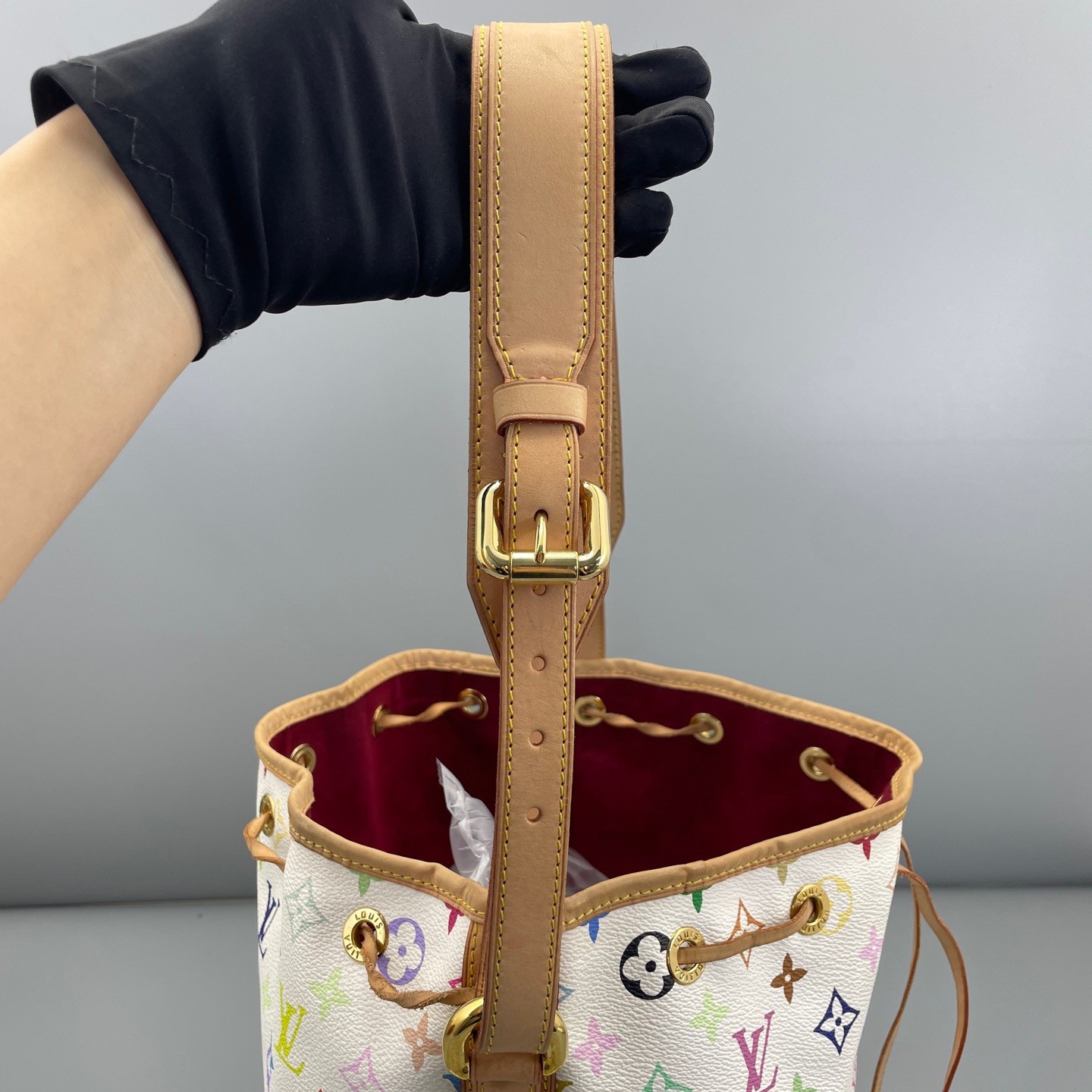 Louis Vuitton Noe GM White Multicolore Monogram Bucket Bag Y2K Auth.