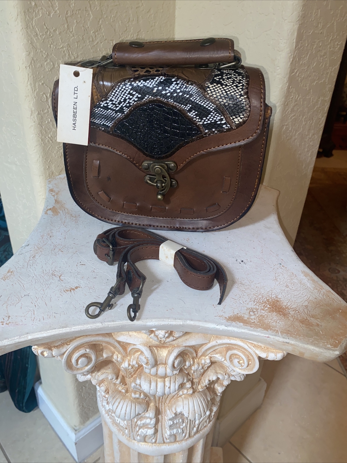 Vintage Hasbeen Genuine Snakeskin Leather Saddlebag Box Purse ShoulderBag Latch