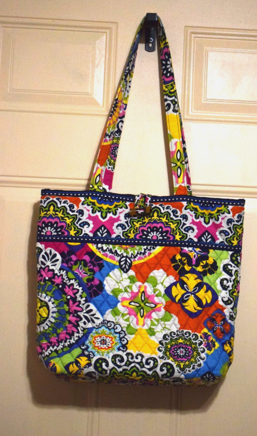 Vera Bradley Toggle Large Tote RIO Retired Pattern