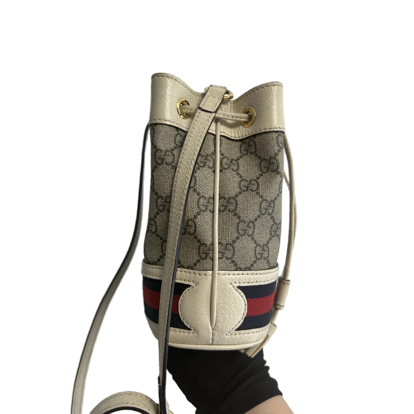 Gucci Bucket White Beige Gg Supreme Monogram (dj071526a4r)