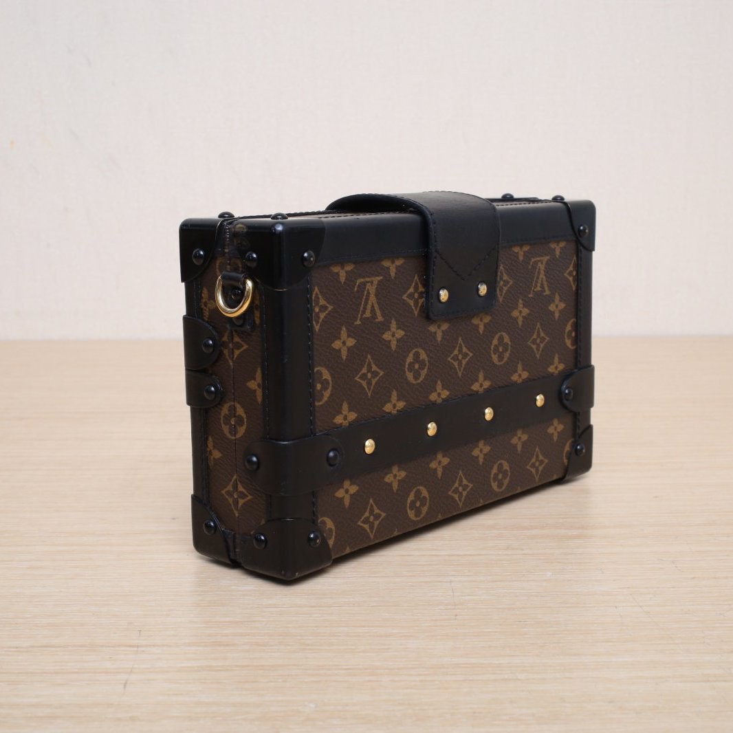 LOUIS VUITTON PETITE MALLE Moonlight Treasure Box 18.5cm Shoulder Bag