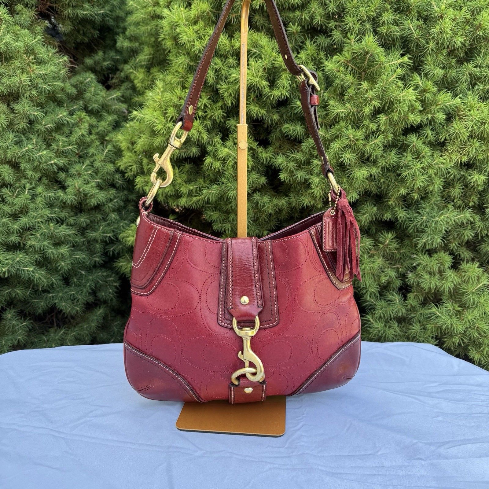Coach Hampton Slim Hobo In Stunning Deep Red Embossed Leather And Brass Hardware