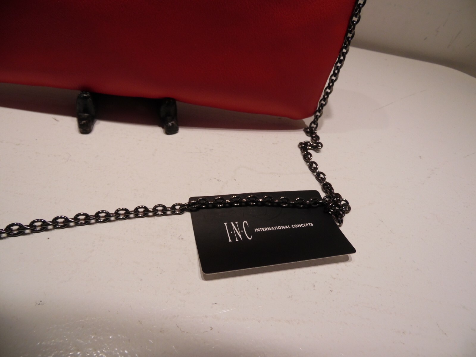 INC red purse Cross body (inv76293) shoulder chain type strap. very clean can us