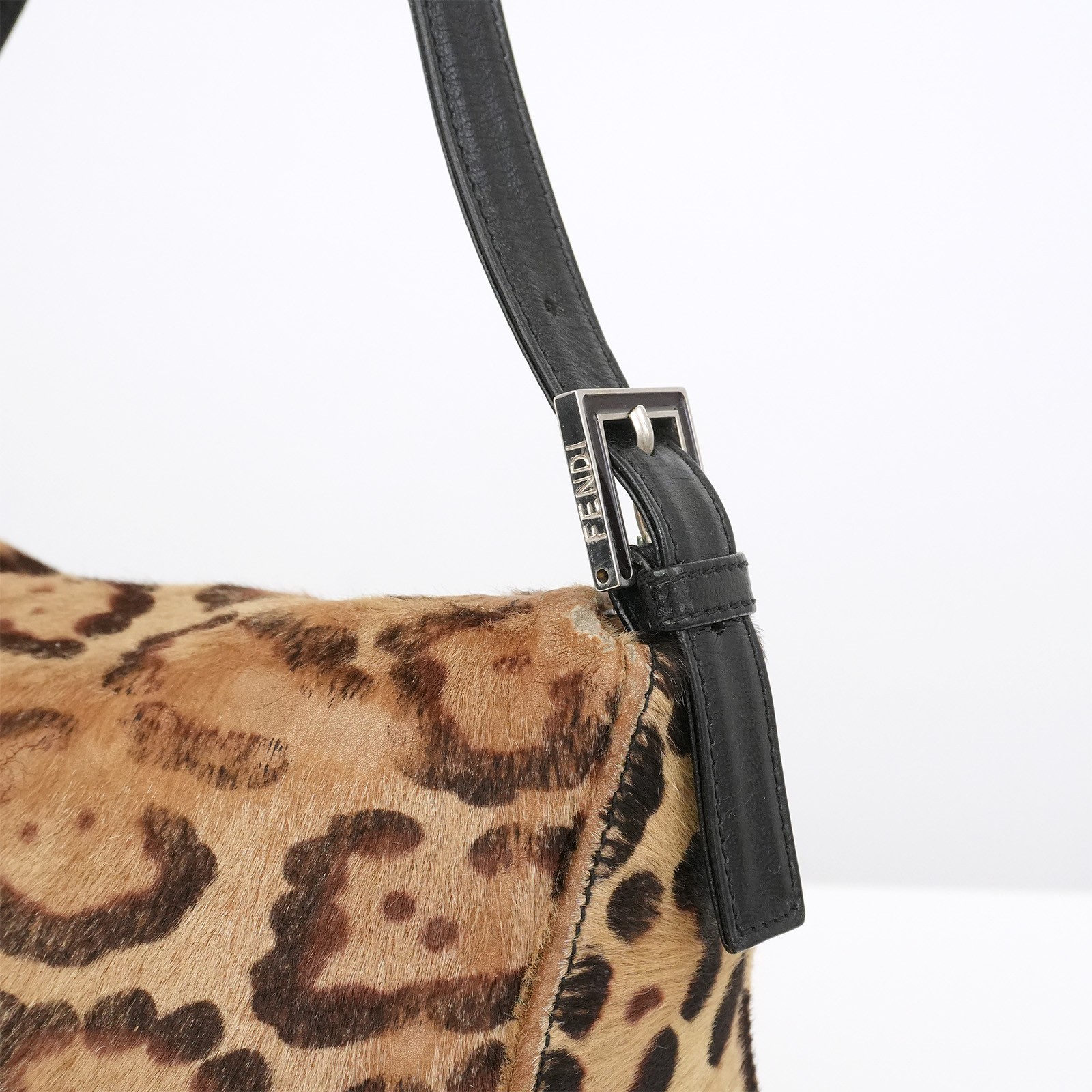 FENDI Pony Hair Mamma Baguette Shoulder Bag Leopard Pattern Auth #56895A